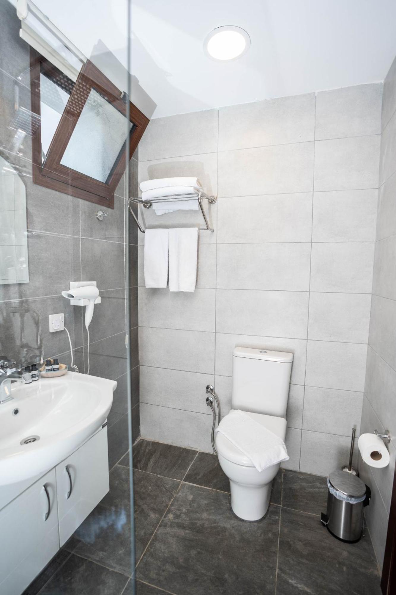 Meryem's 3* Agios Epiktitos