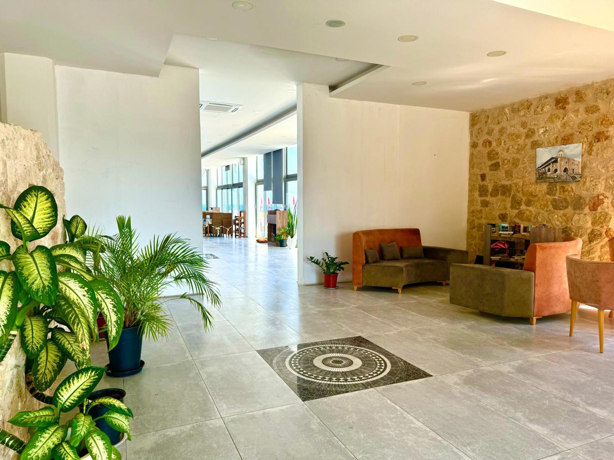 Hotel Burhan's