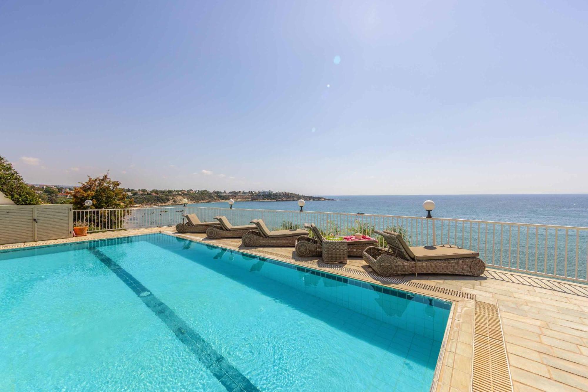 Katina Villa *