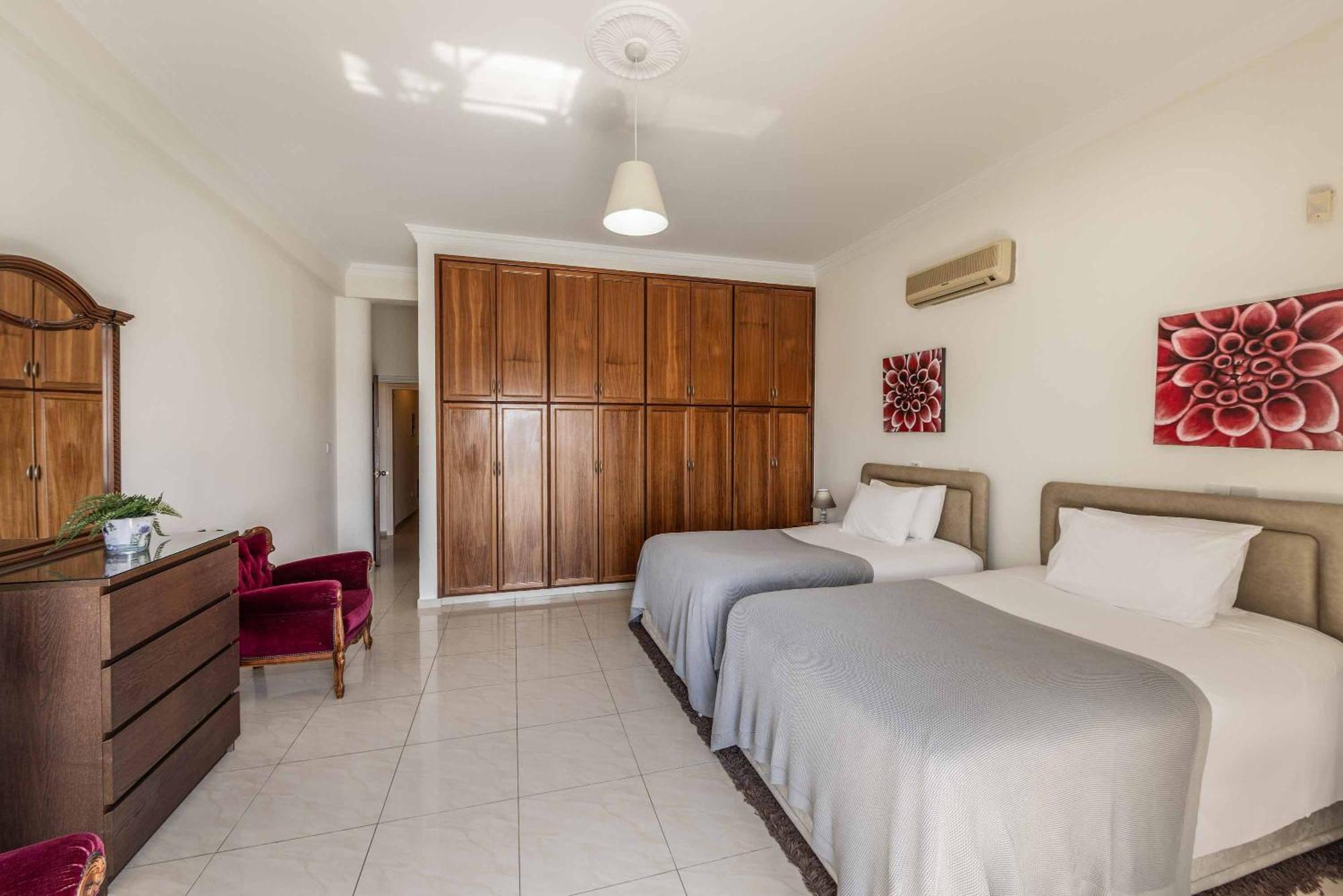 Katina Villa *