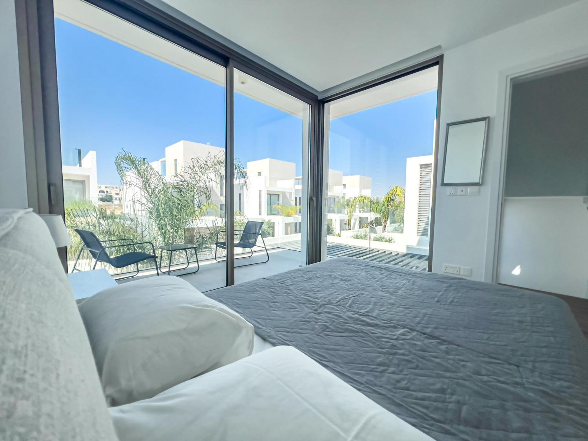 Villa Azure Vista Collection