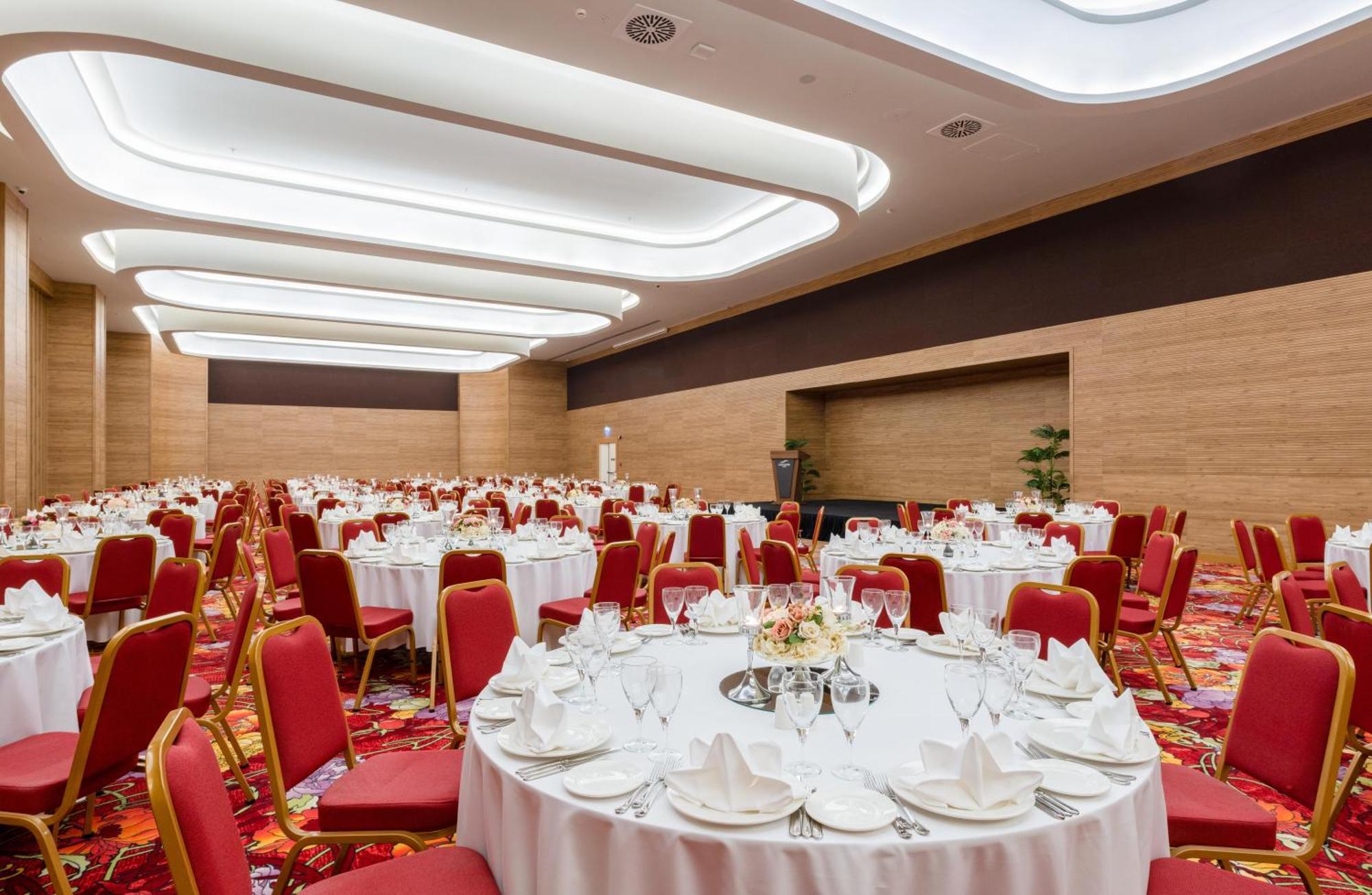 Concorde Tower & Casino 5*