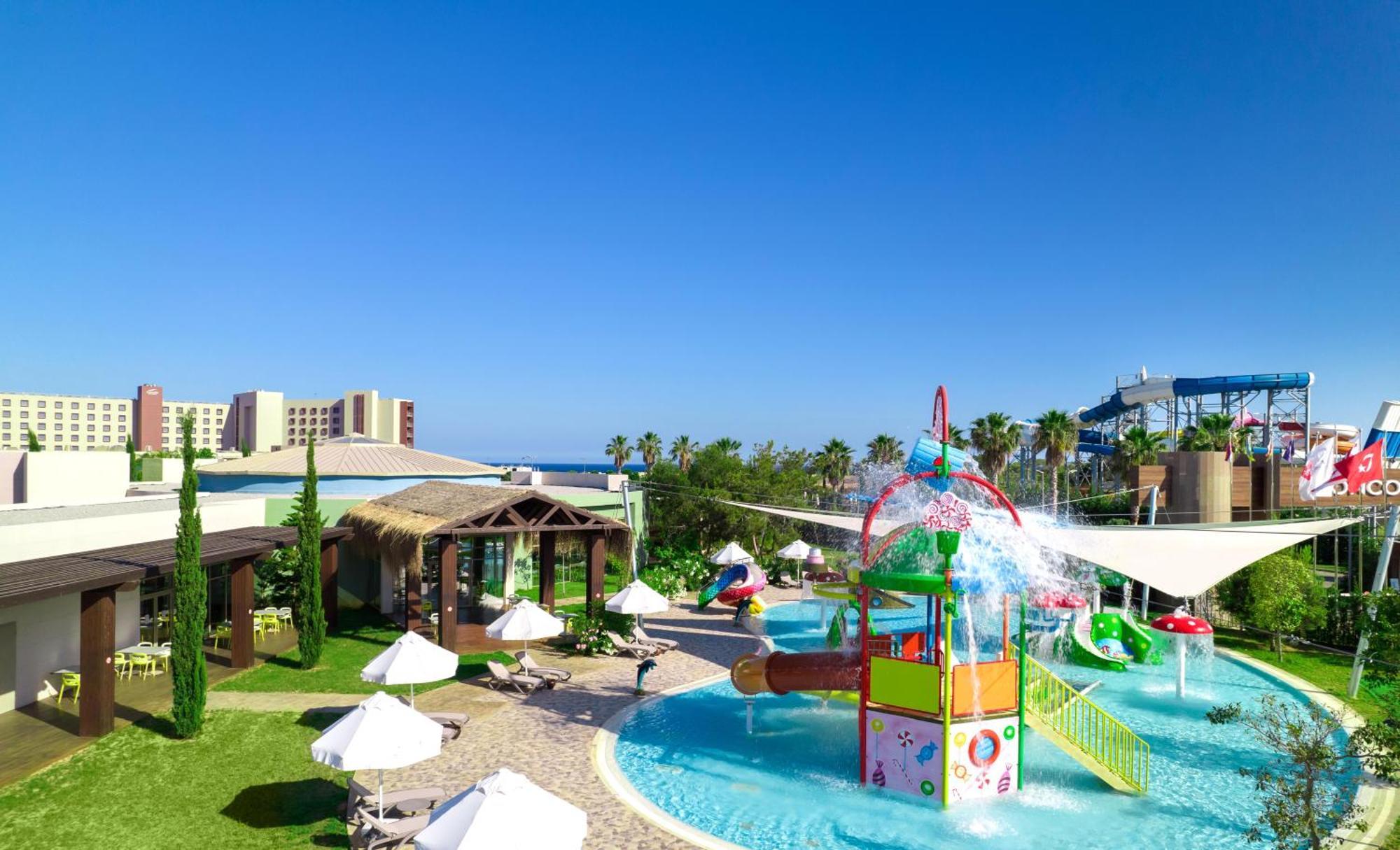 Concorde Luxury & Casino Hotel Vokolidha