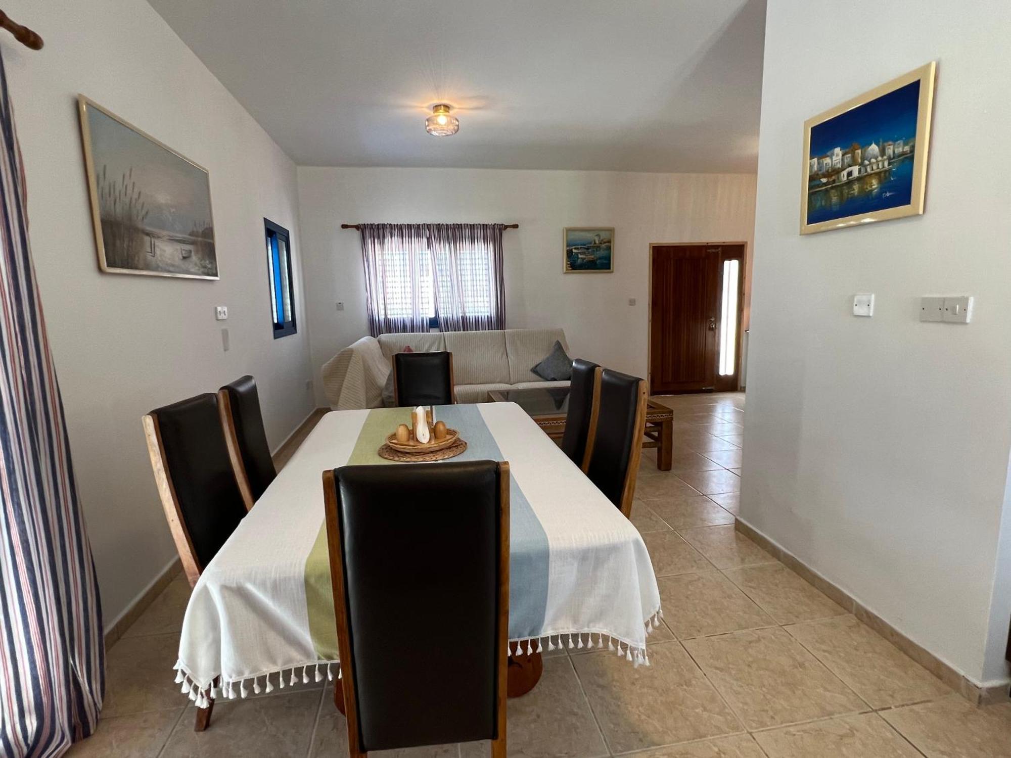 Jomavi Eco-villa * Polis