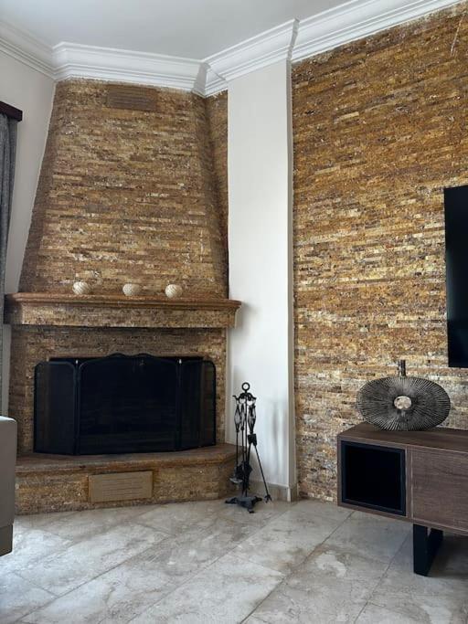 Hillside With Sea Views * Kyrenia (Northern Cyprus)