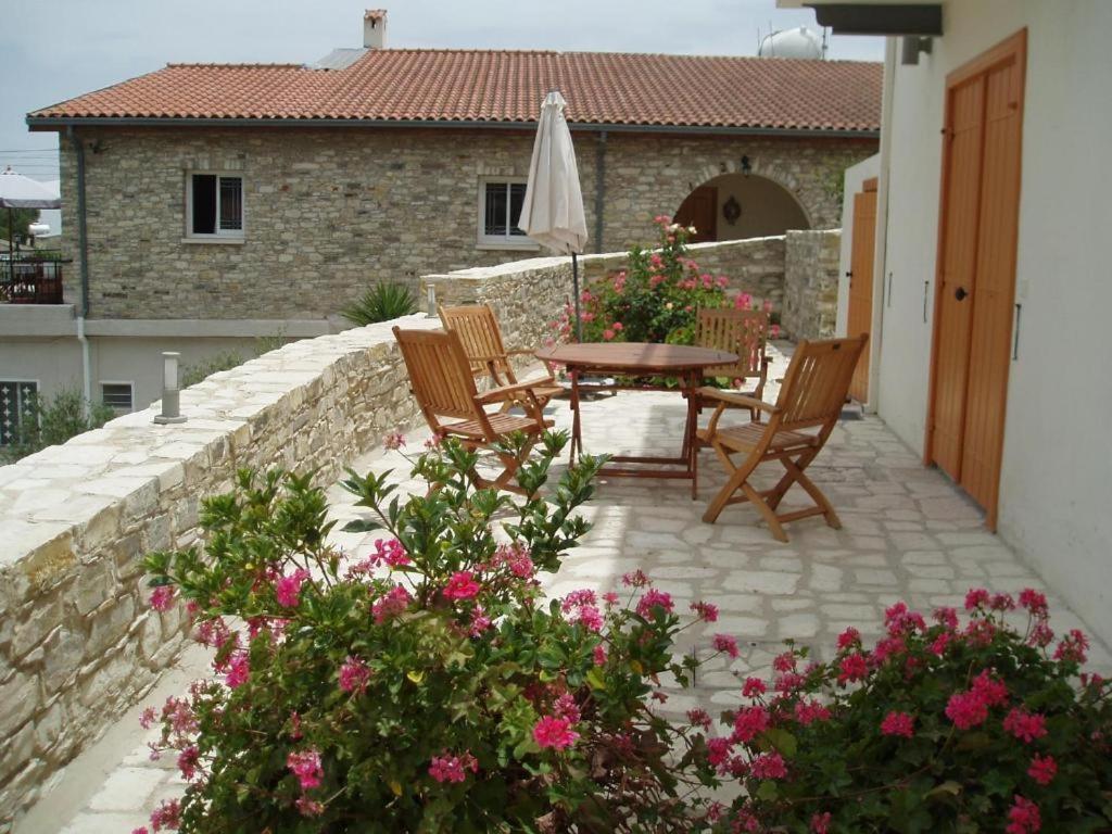 Aunt Maria's Apartment Pano Lefkara