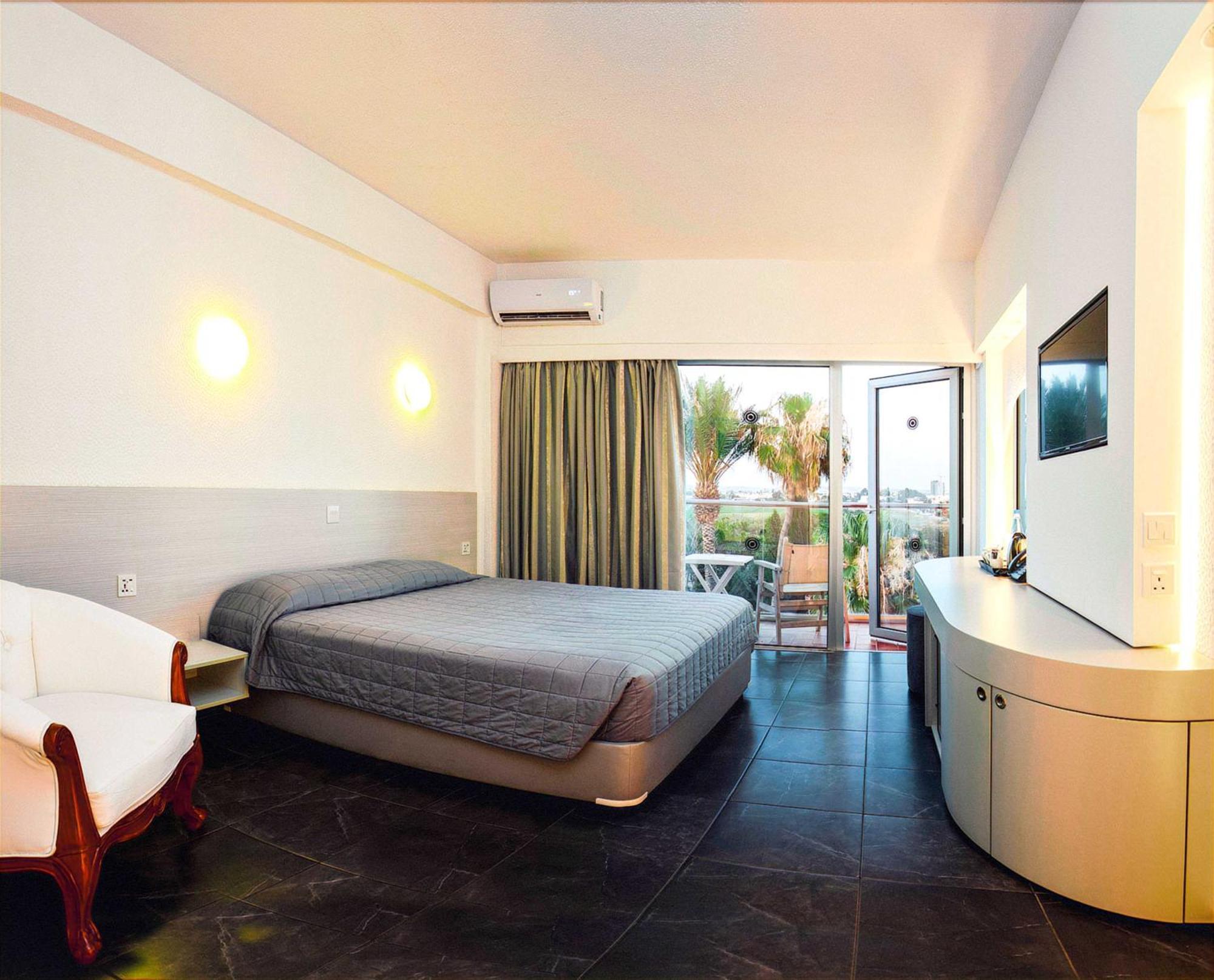 Sveltos Hotel 3*