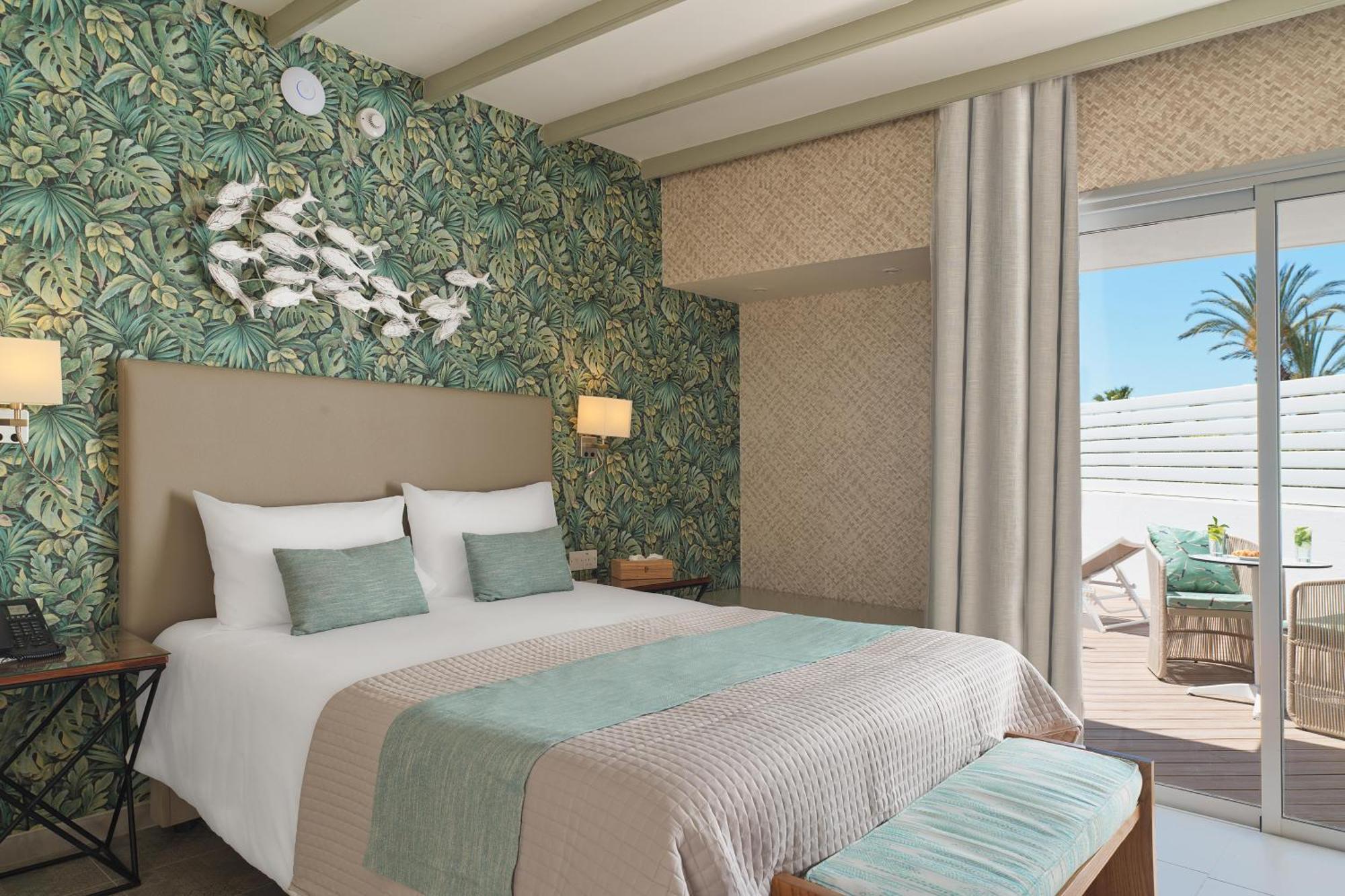 Leonardo Plaza Cypria Maris & (adults Only) Hotel Geroskipou