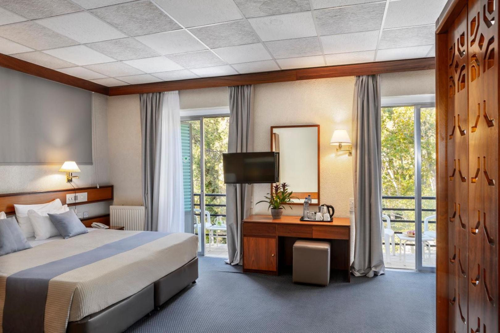 Hotel Forest Park 4*