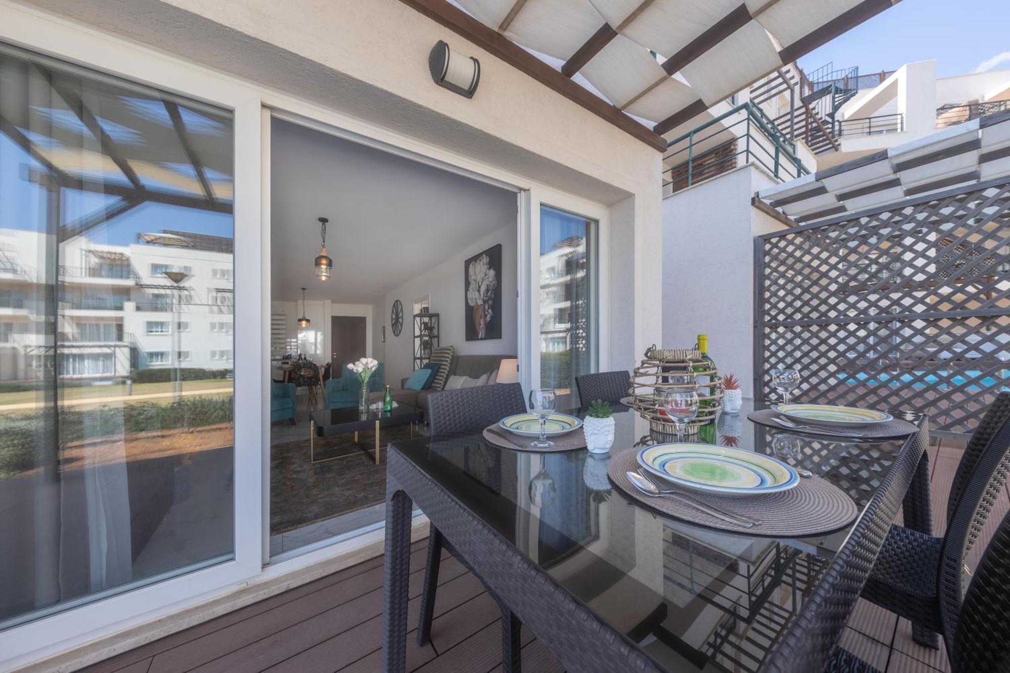 Thalassa Family & Waterpark Apartment