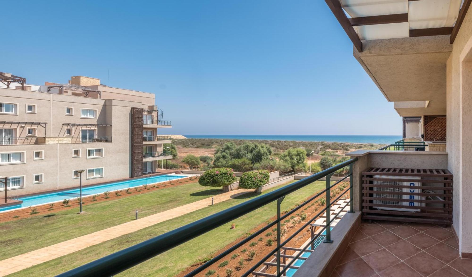 Thalassa & Retreat