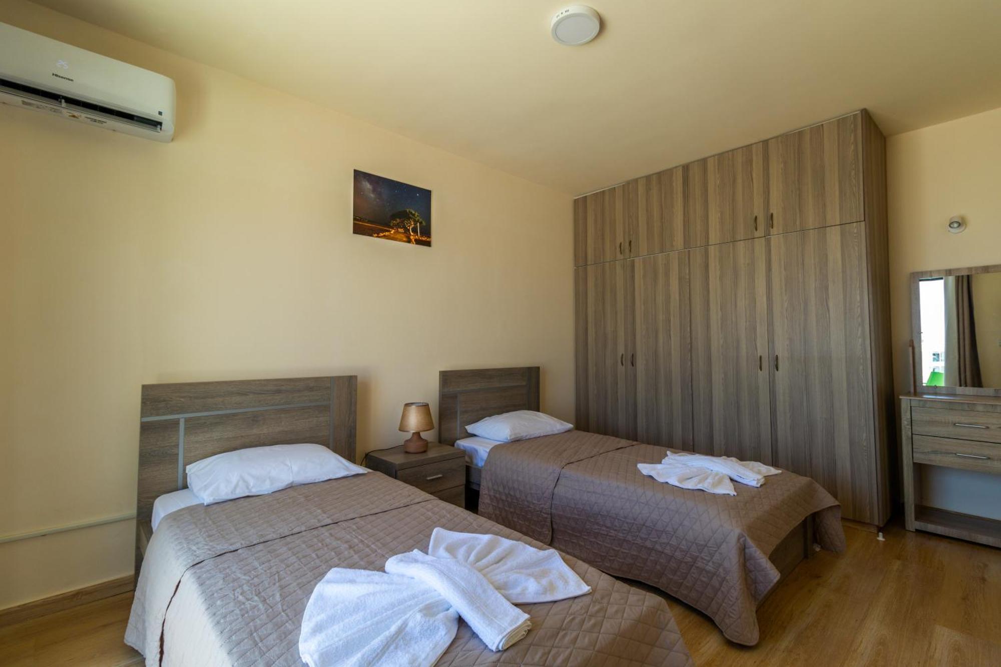 Leucolla Hill & Sea Apartment *
