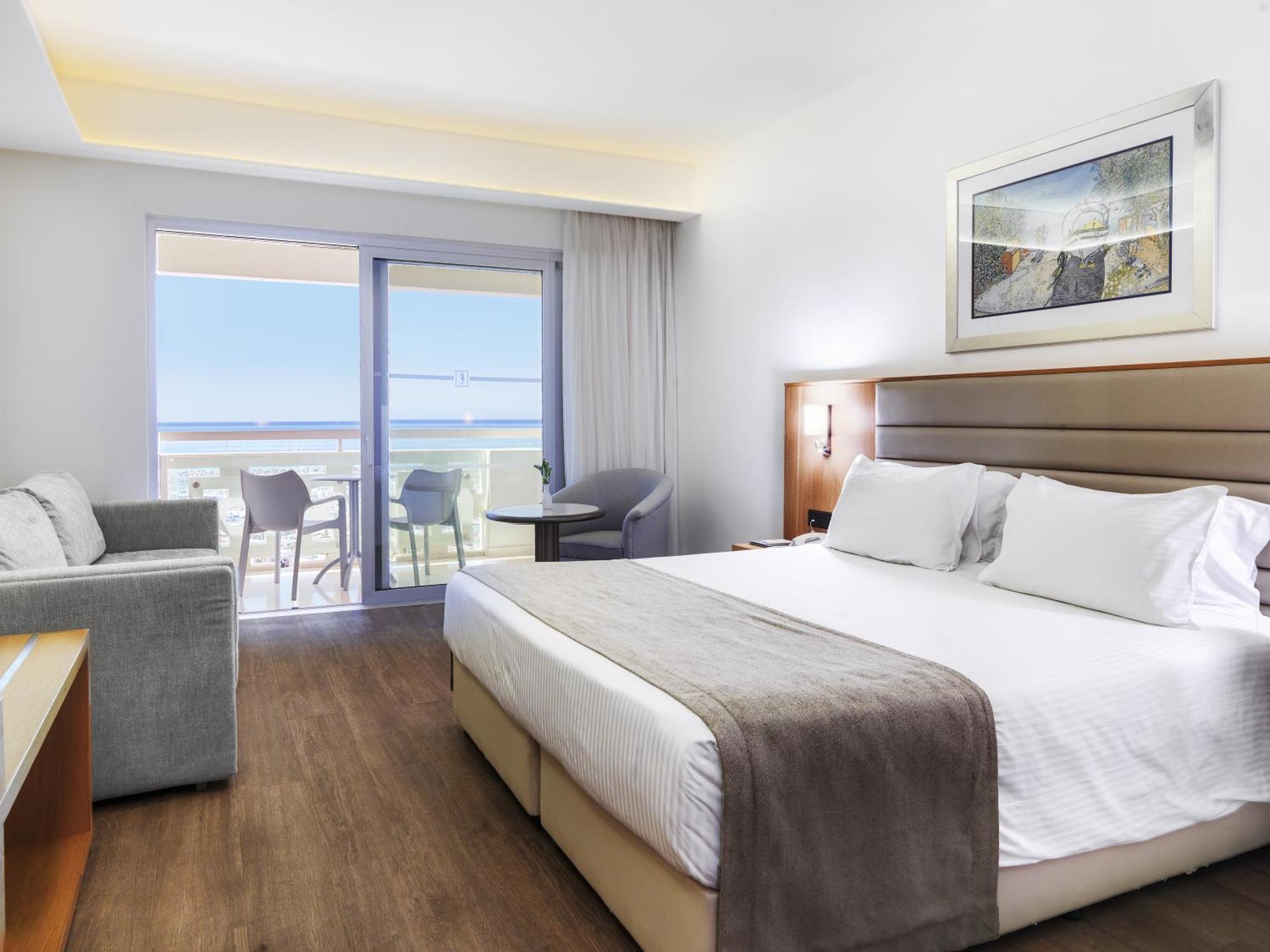 St Raphael 5* Limassol