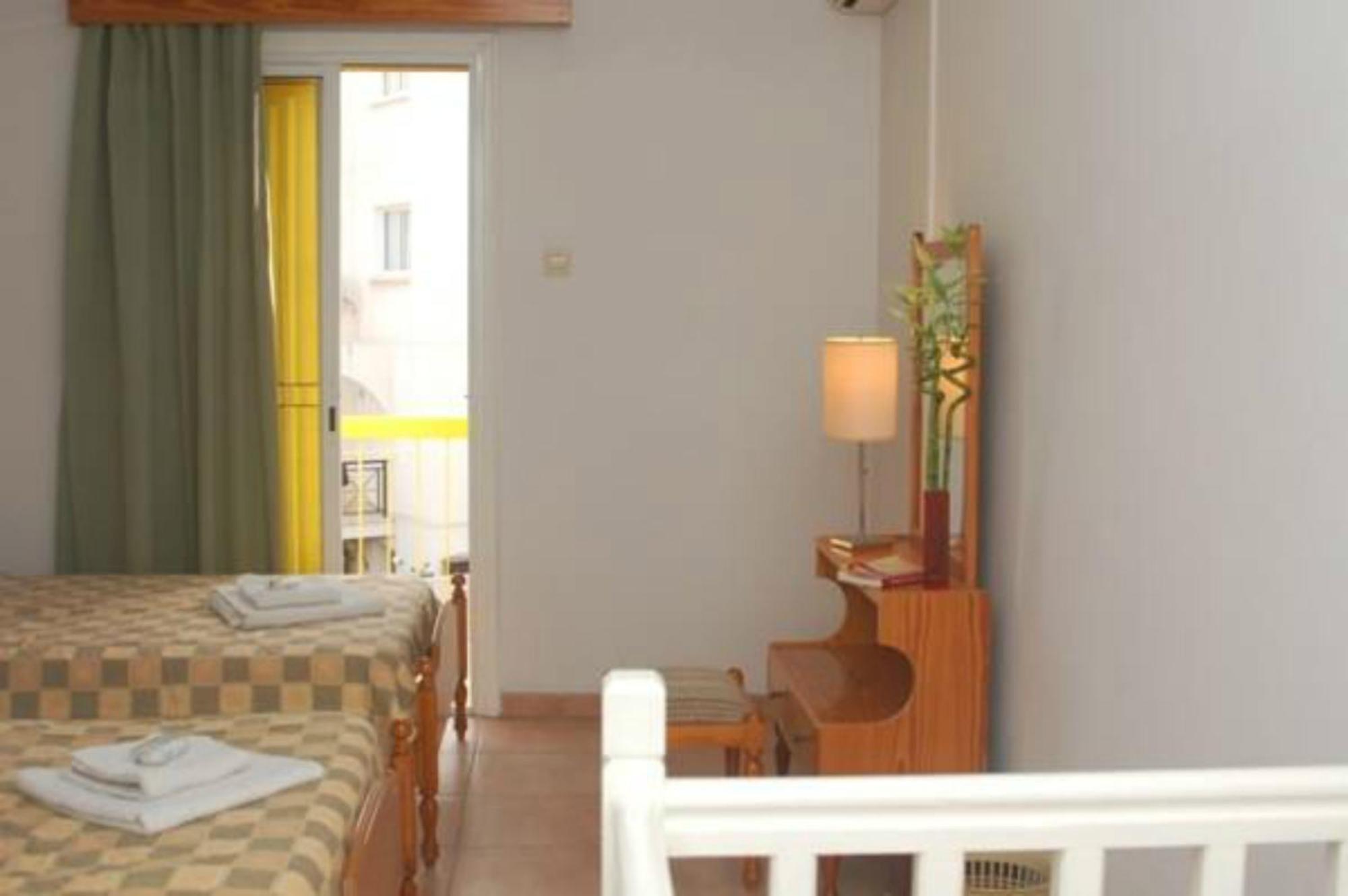 Aparthotel Sea N View 2*