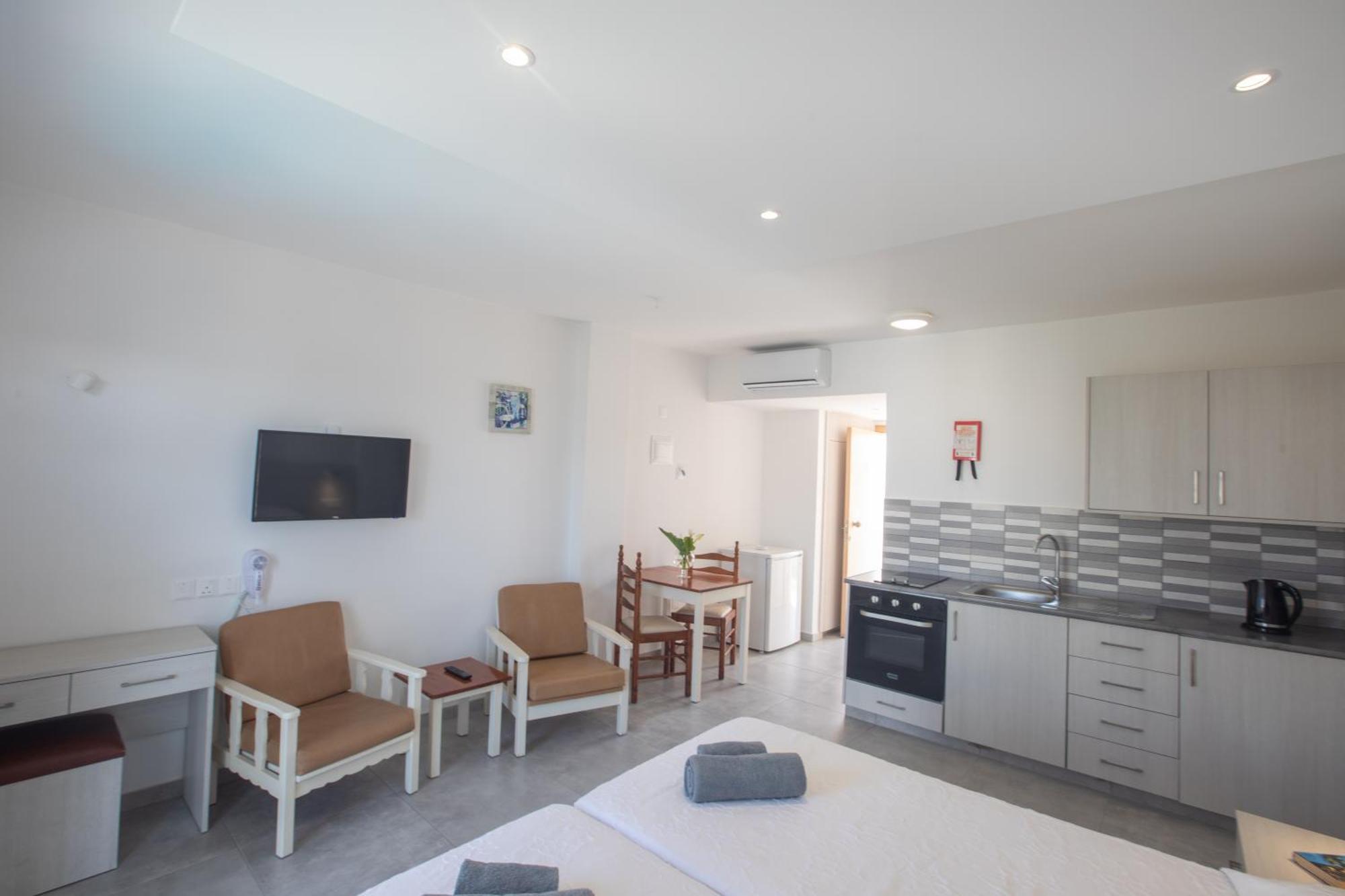 Pavlinia Hotel&apartments