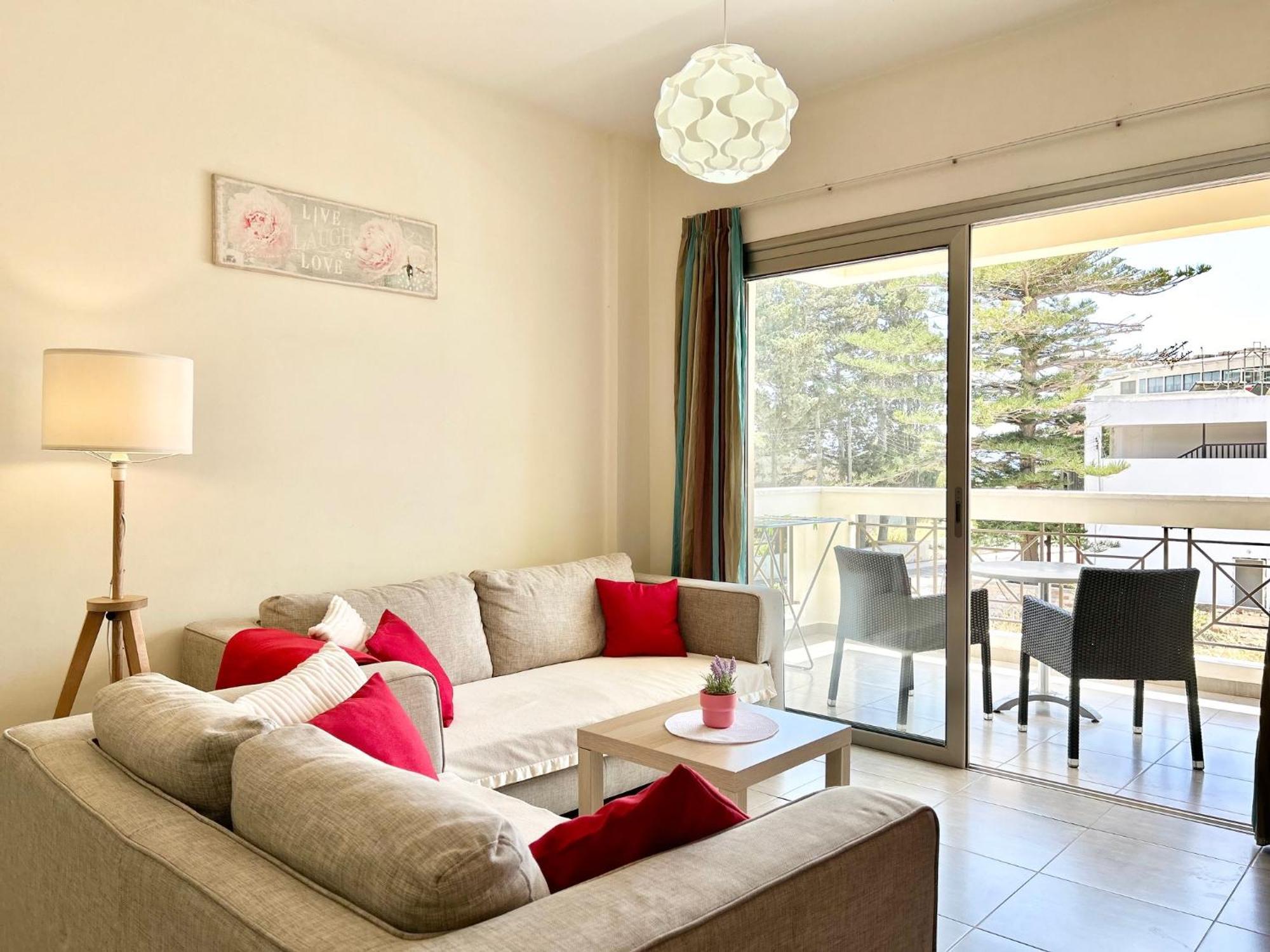 Sun Julz On The Apartment Paphos
