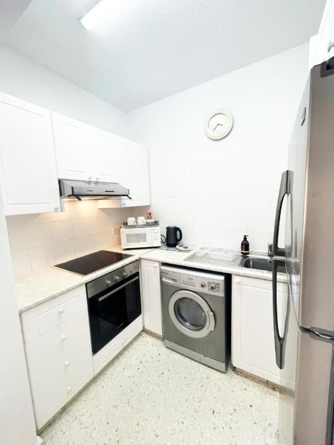 Direct Sea View & Quality Bed - Kings Palace 1 Bed
