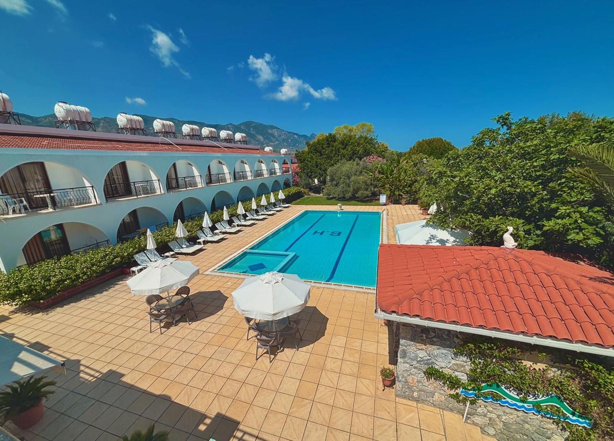 Bare Hill Aparthotel *
