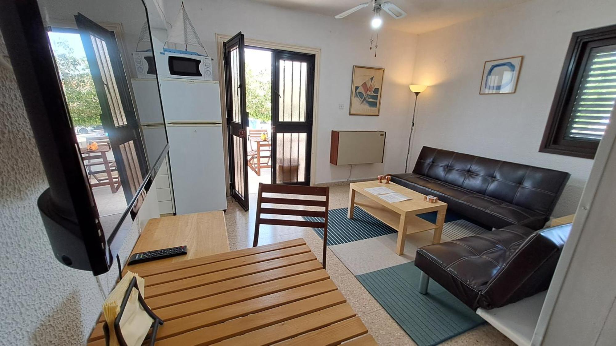30meters From The Sea In Larnaca Apartment *