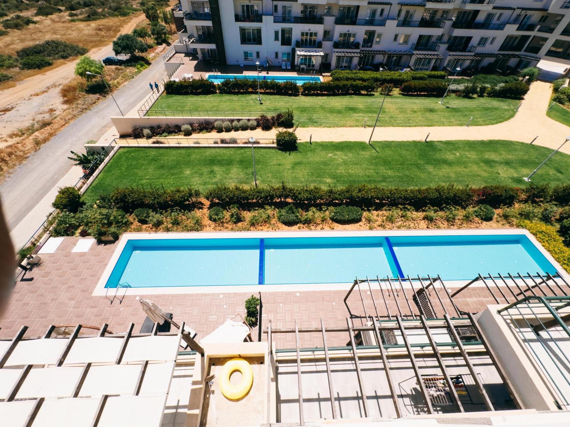 Apartment Stunning Modern Sea-view Two Bed Penthouse