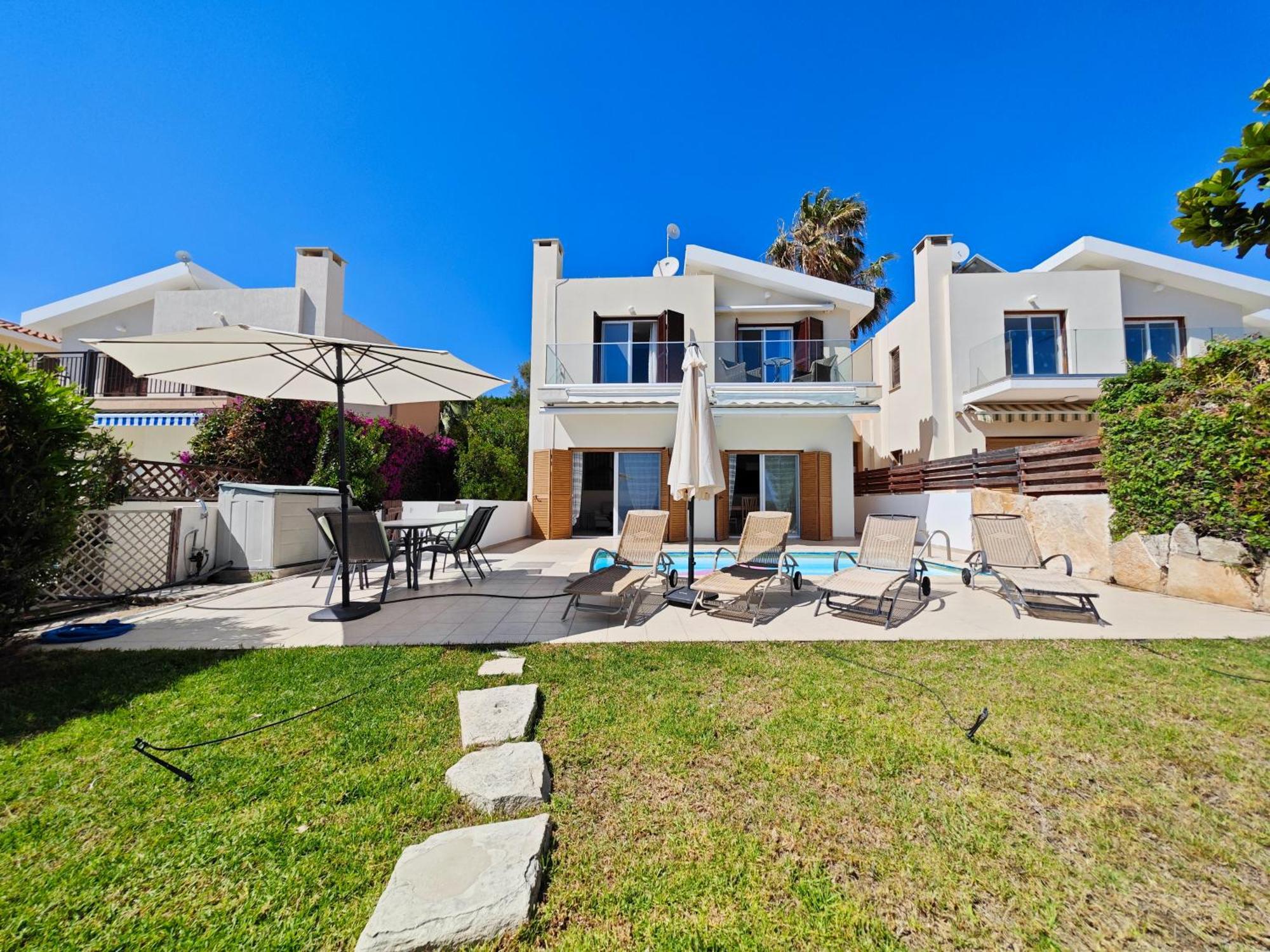 Rosalia Villa