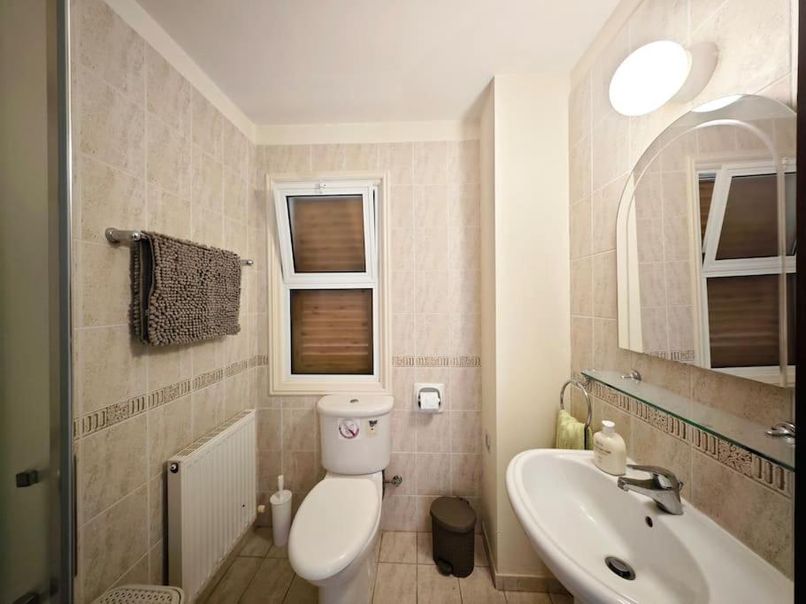 Rosalia Villa Coral Bay