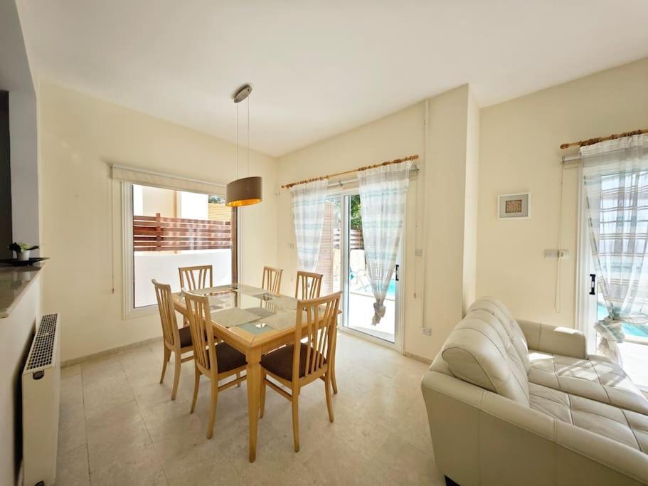 Villa Rosalia Coral Bay