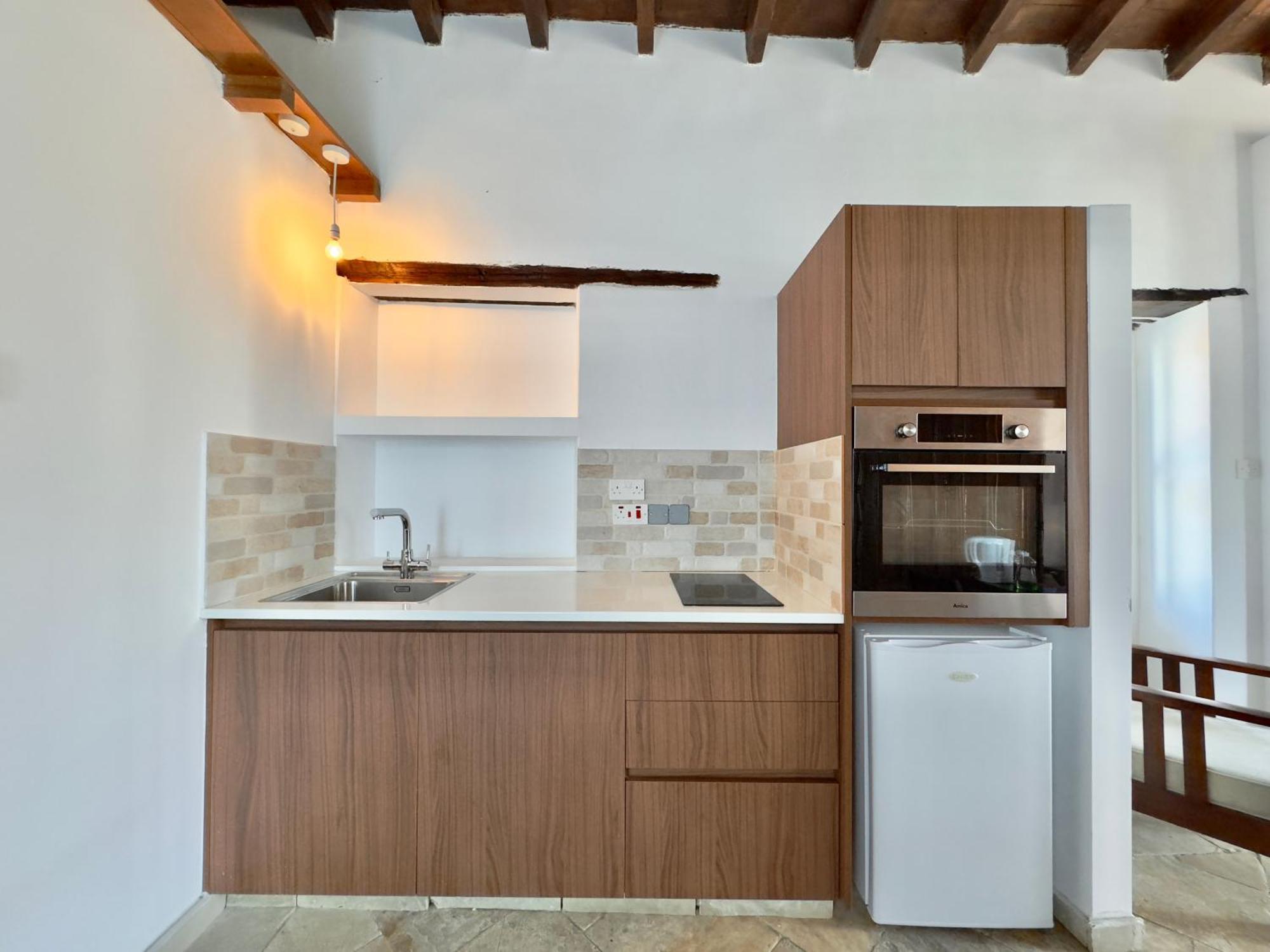 Country house Cyprus Villages & Restaurant - Location - - With Access To Pool And Stunning Views Tochni