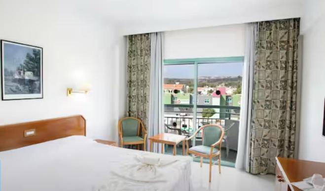 Antigoni Hotel 3*