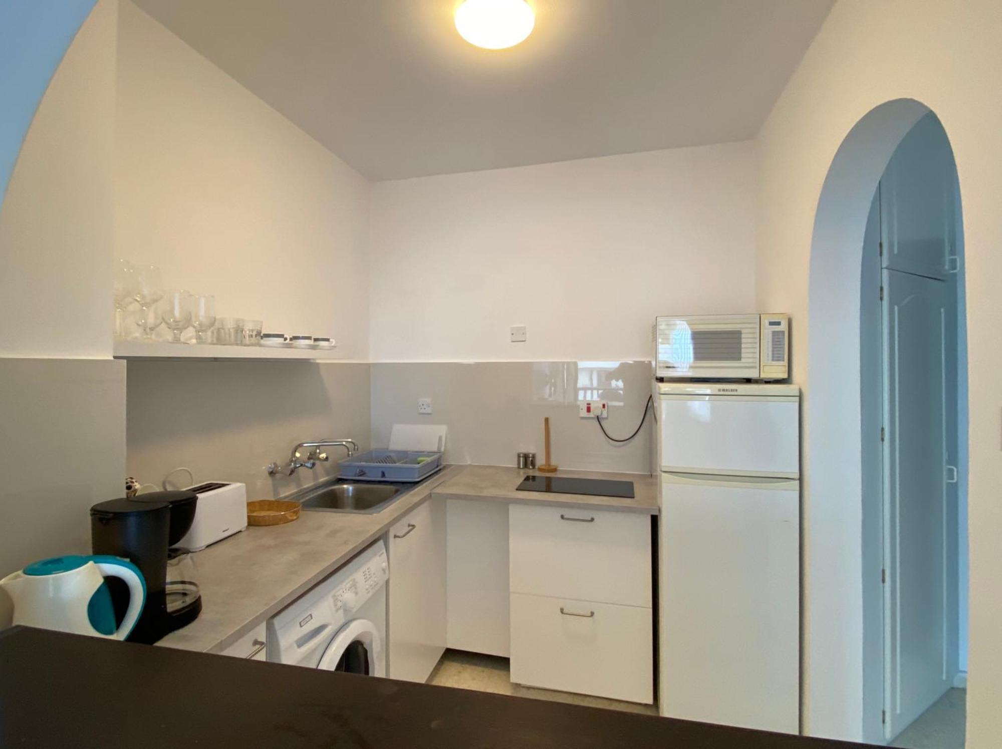 Apartment 1st Class Location With Sea&pool View