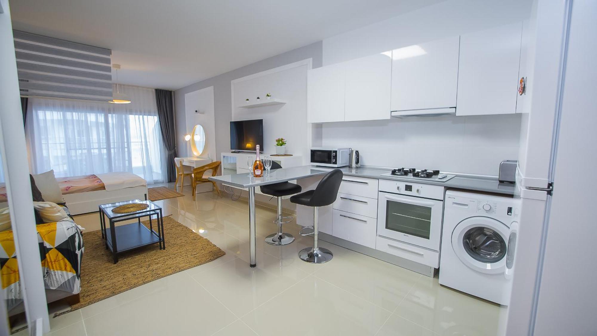 Apartment в комплексе Caesar & Trikomo