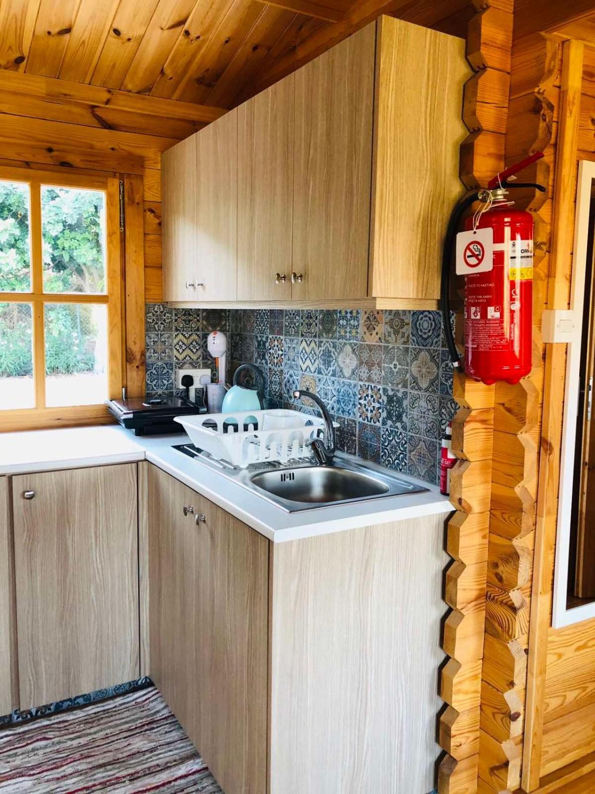 Chalet Happy Glamping Cy *