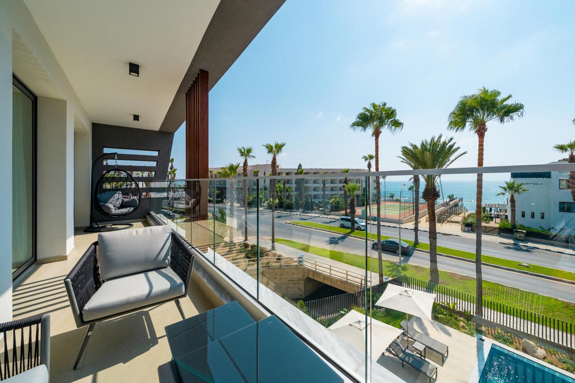 Waterside Sea View
