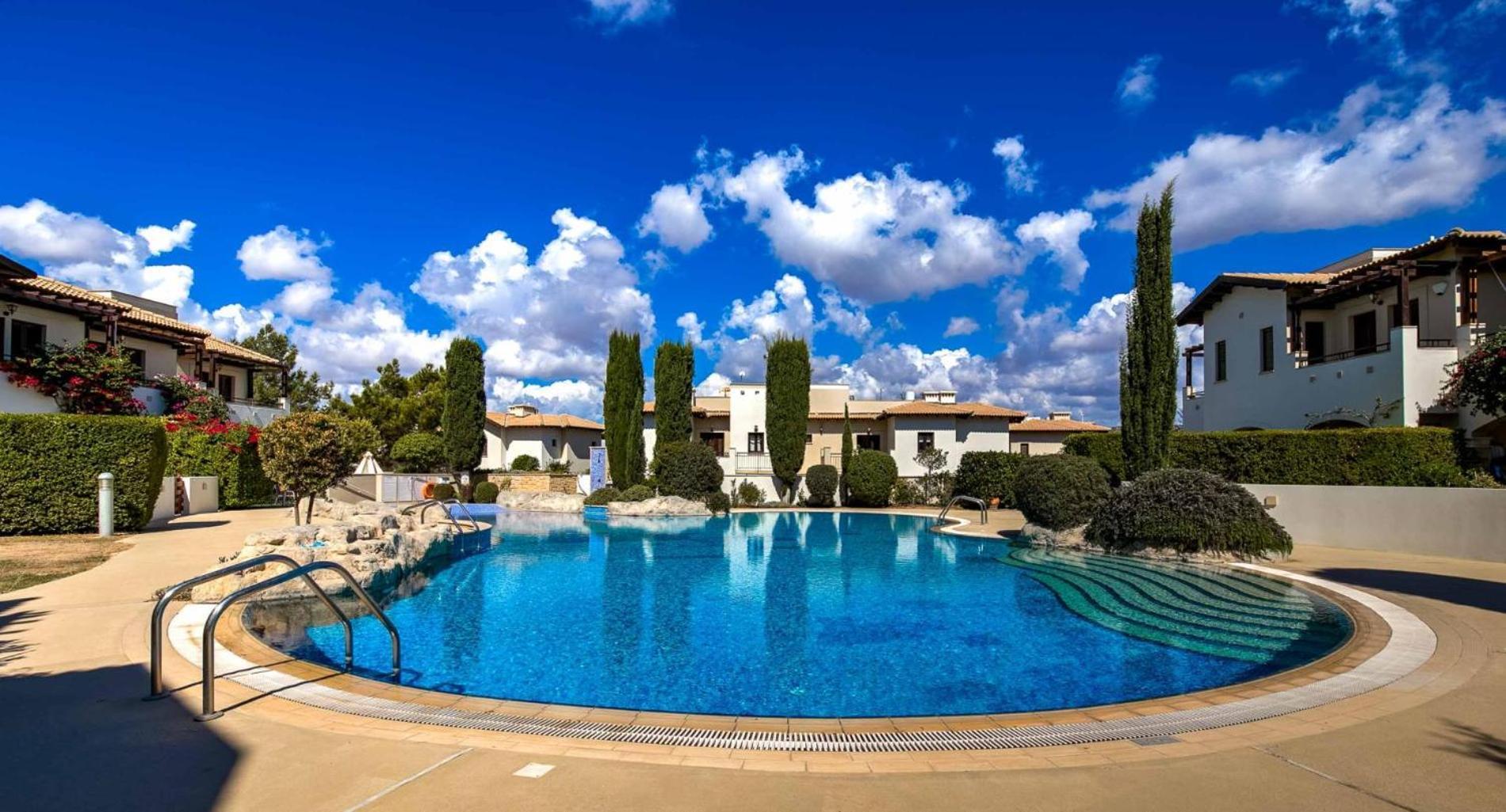 Villa Junior Zeus, Hot Tub And Communal Pool, Aphrodite Hills