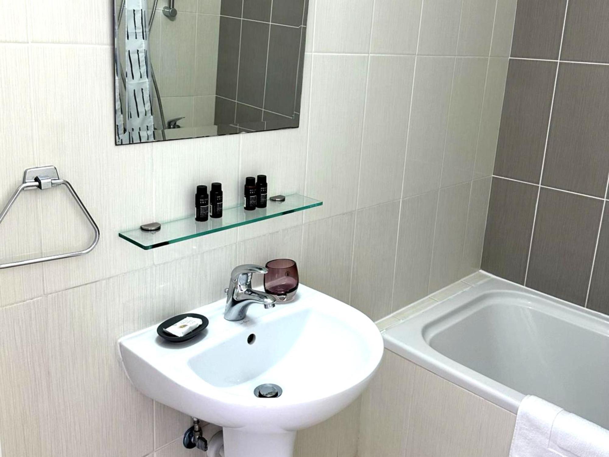 Apartment Elysia Park - 2 Bed Seaview Paphos