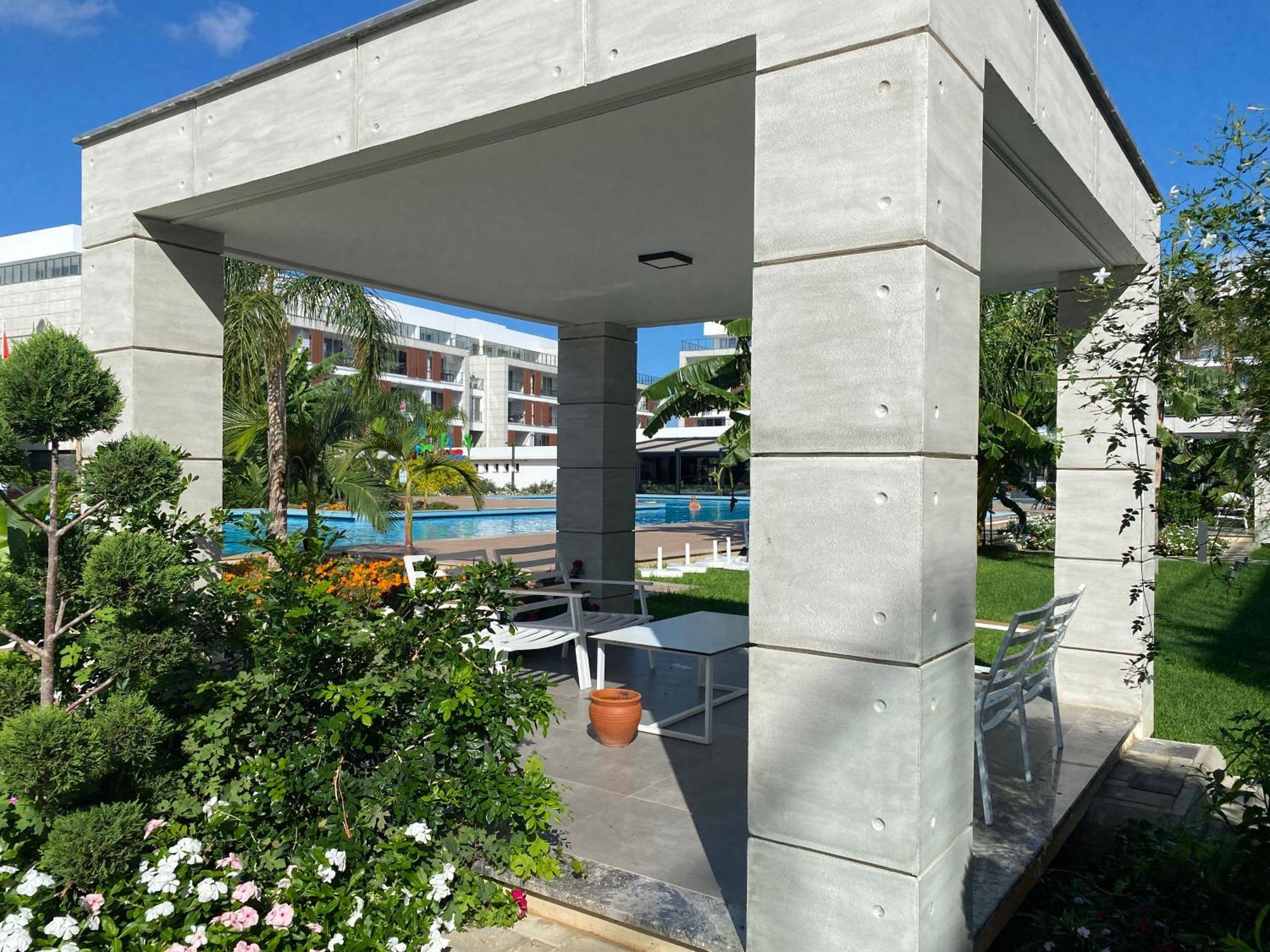 Apartment Courtyard Long Iskele