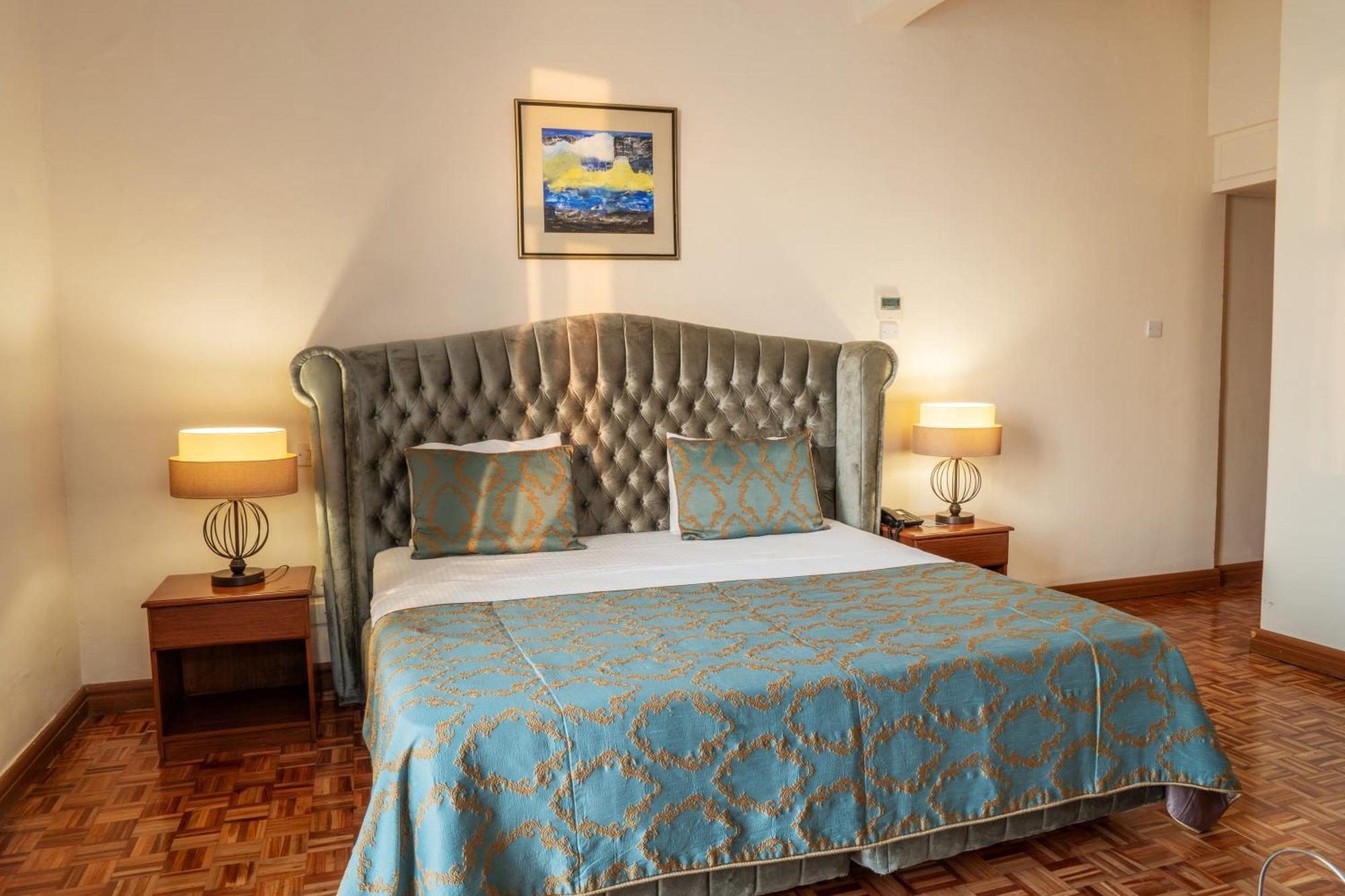 Dome & Casino At Central Kyrenia 4*