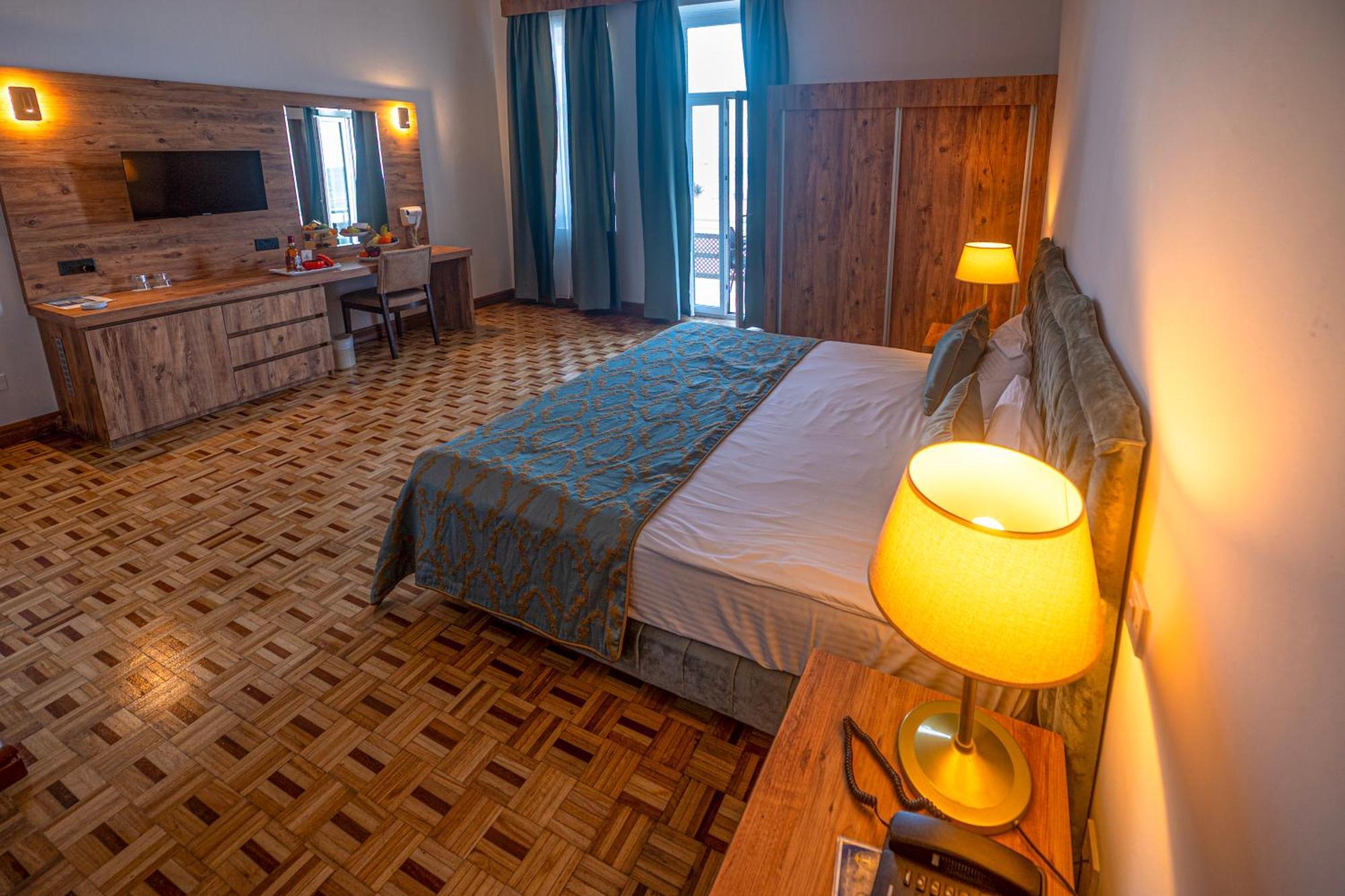 Dome & Casino At Central Kyrenia Hotel