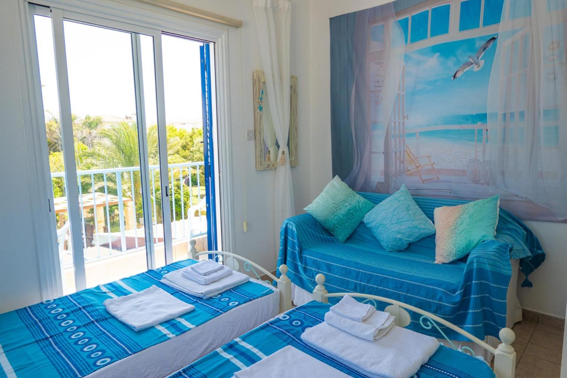Greek Island Style 2 Bedroom With Pool Next To The Sea Larnaca