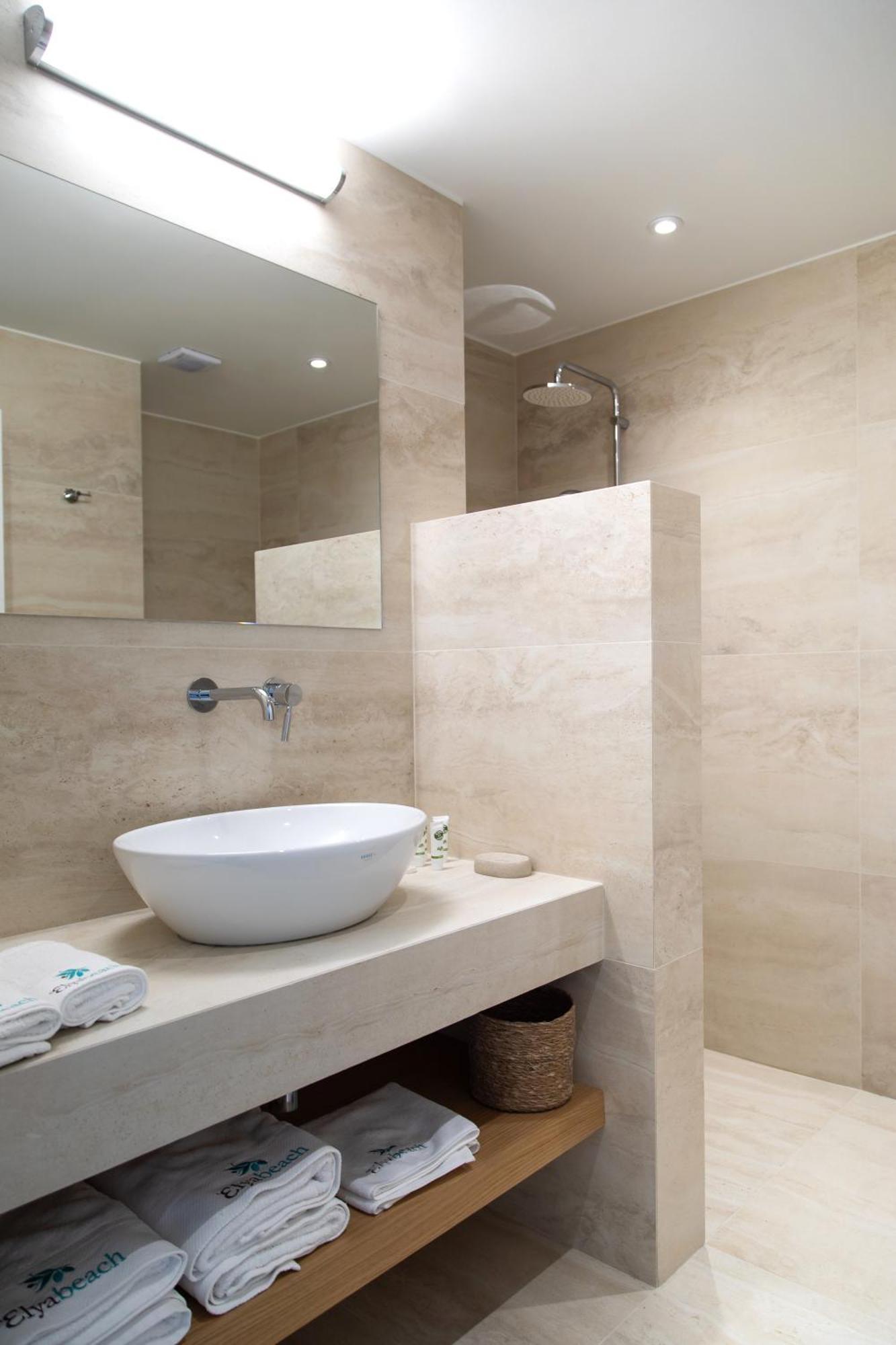 Elya Luxury