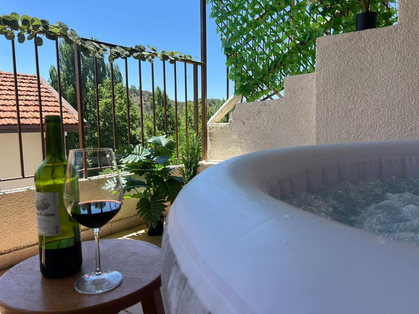 Vakantiehuis Hubstay - Hillside In