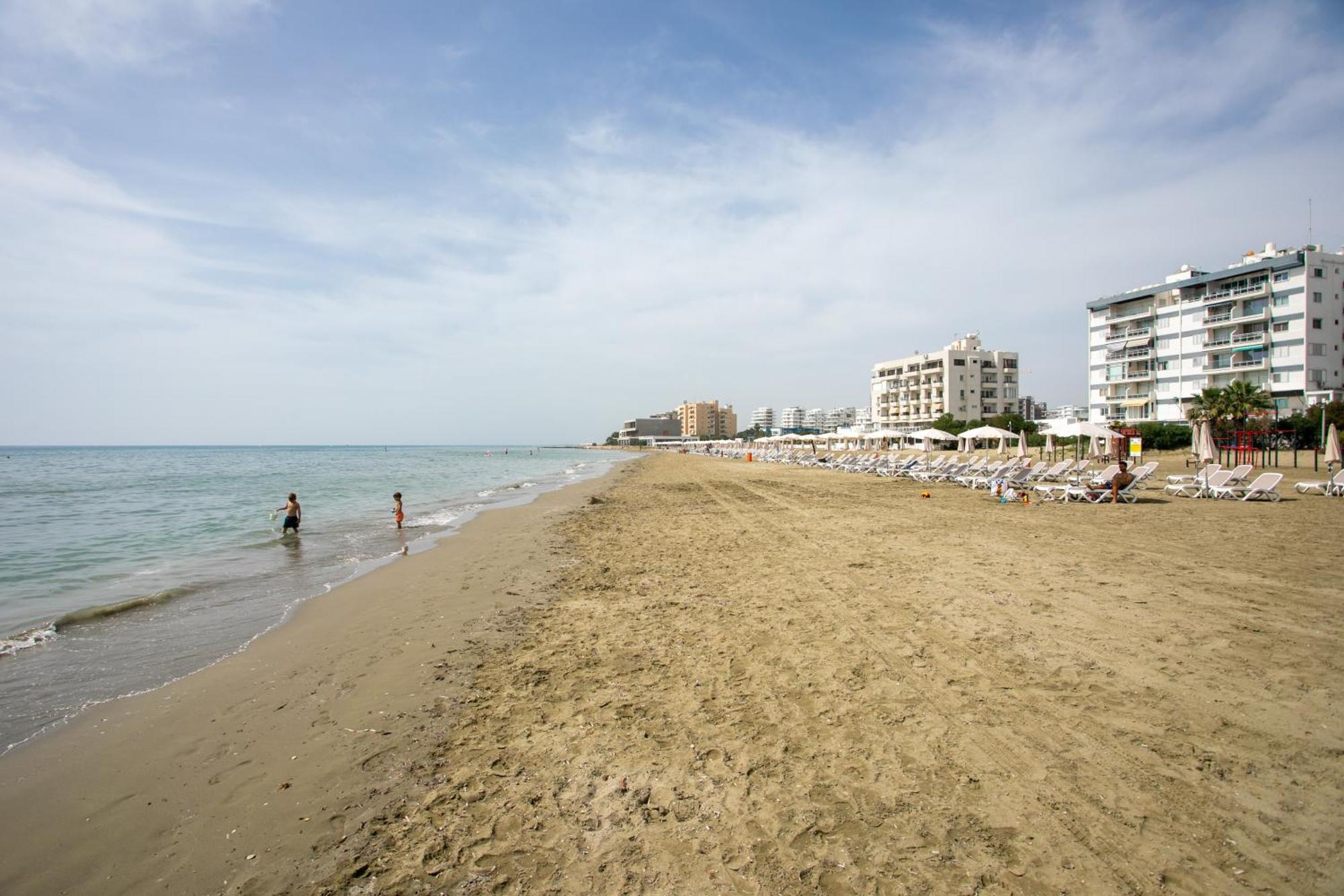 Palmove Luxurious Beachfront Apartment