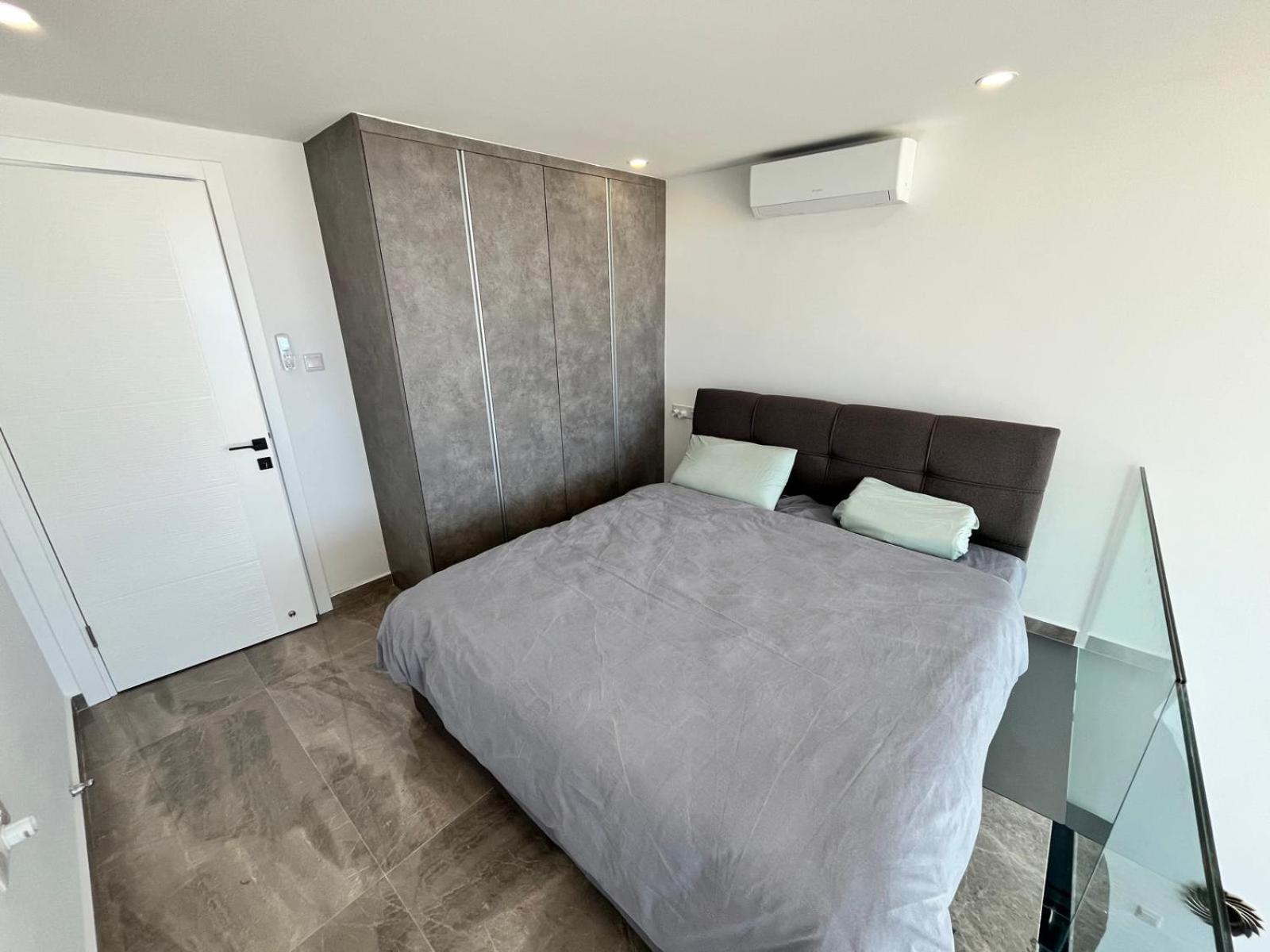 Atlantis B1-9 Apartment