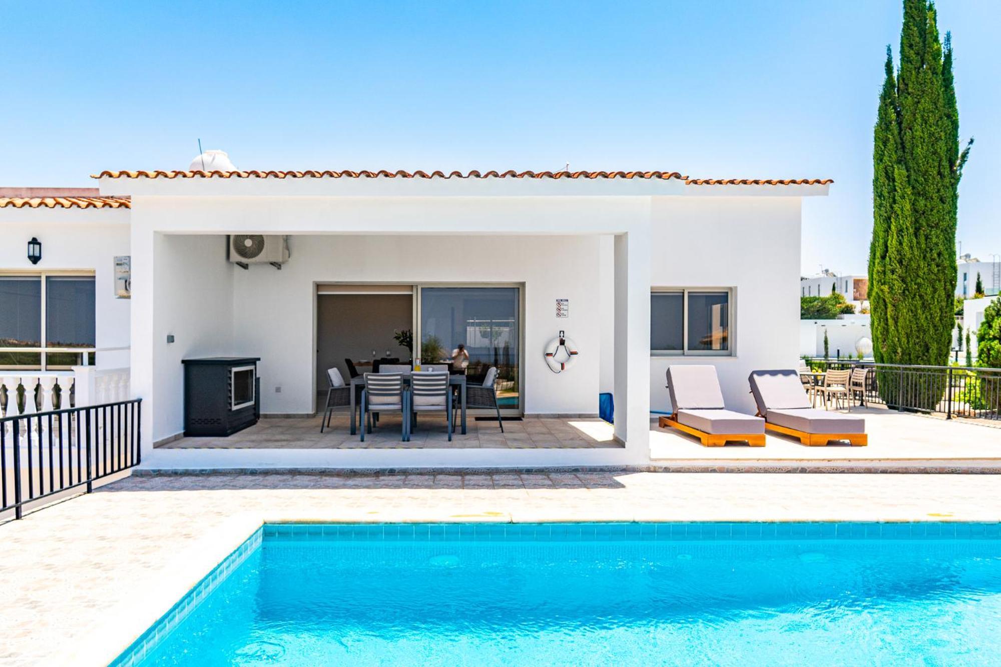 Kathi By Ezoria Villa Paphos