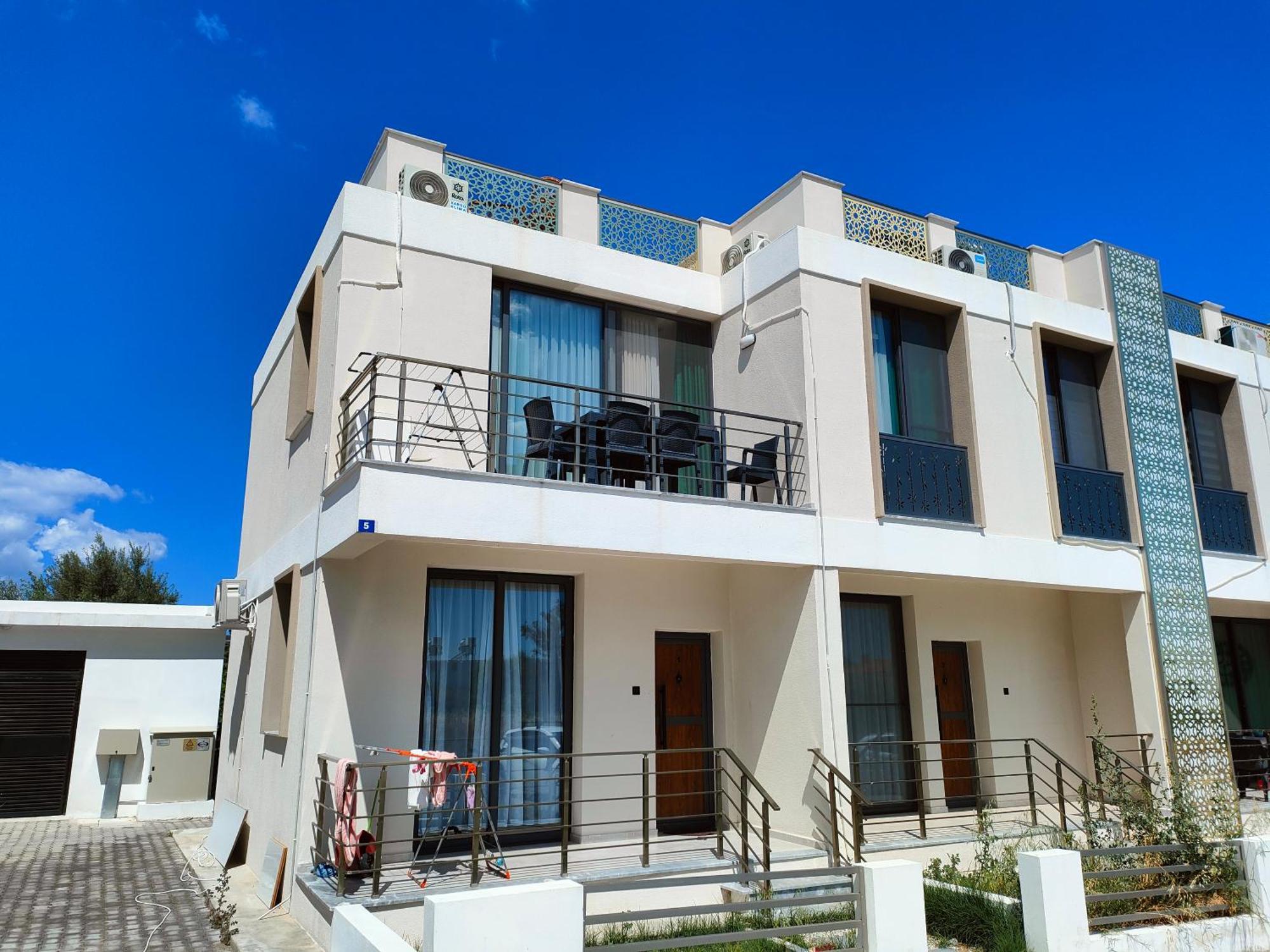 Esta Palm Living And Bedroom, 250 M From Kyrenia (Northern Cyprus)
