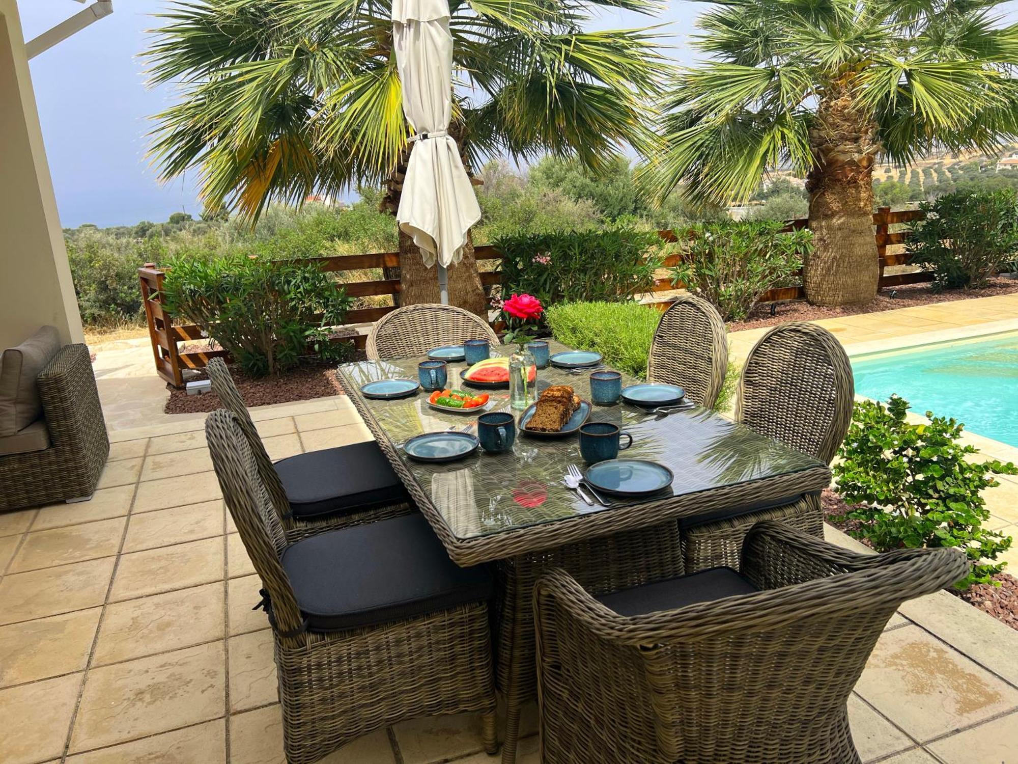 Pleiades - Sea Views, Private Pool & Hot Tub *