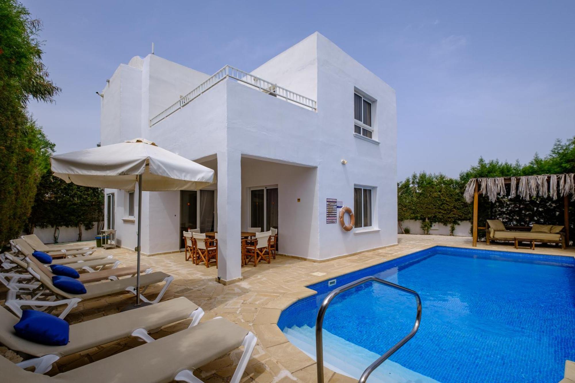 Thalassines Agia Napa