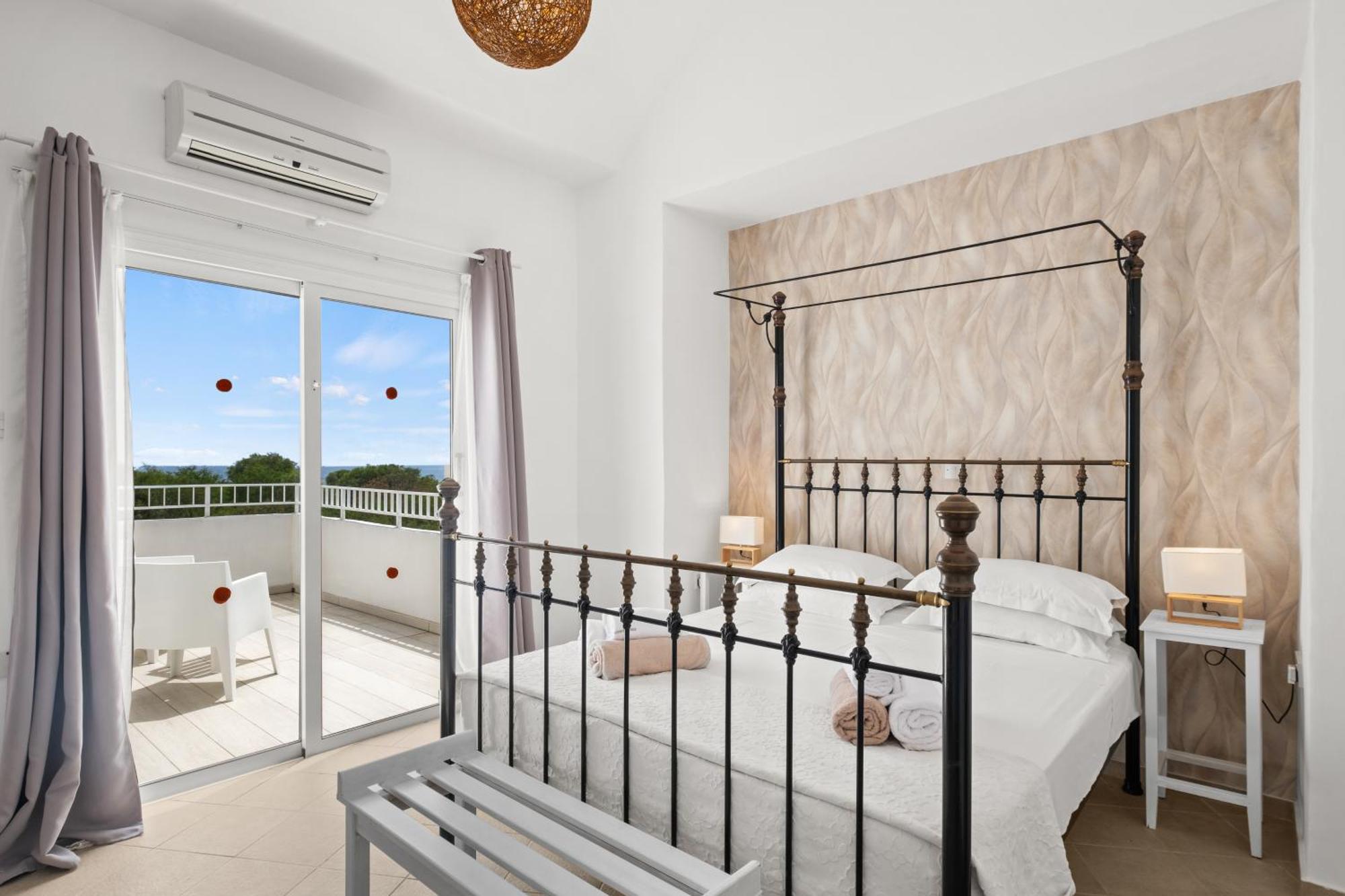 Thalassines * Agia Napa