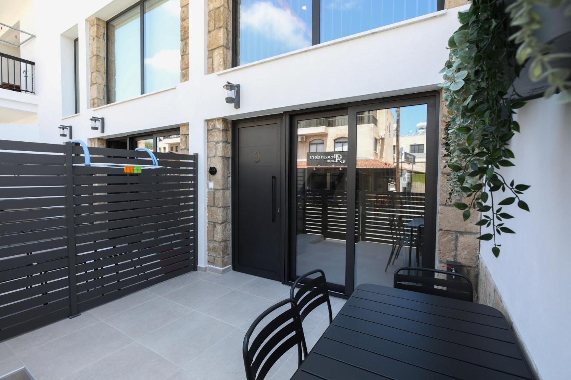 Apartment Panmari *