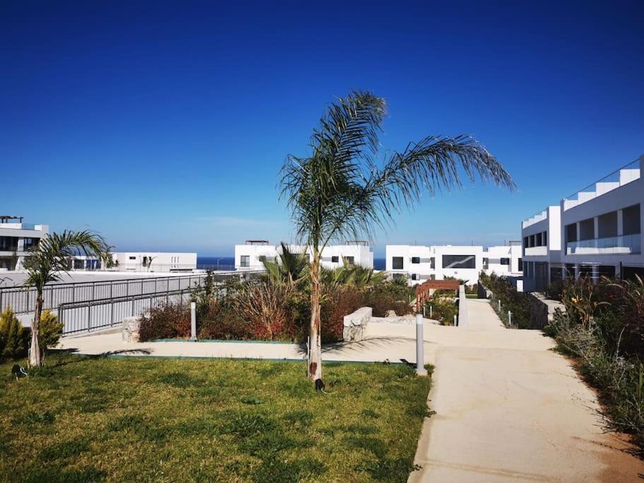 Sunny Seaside Retreat - Apartment, Bahceli Apartment *